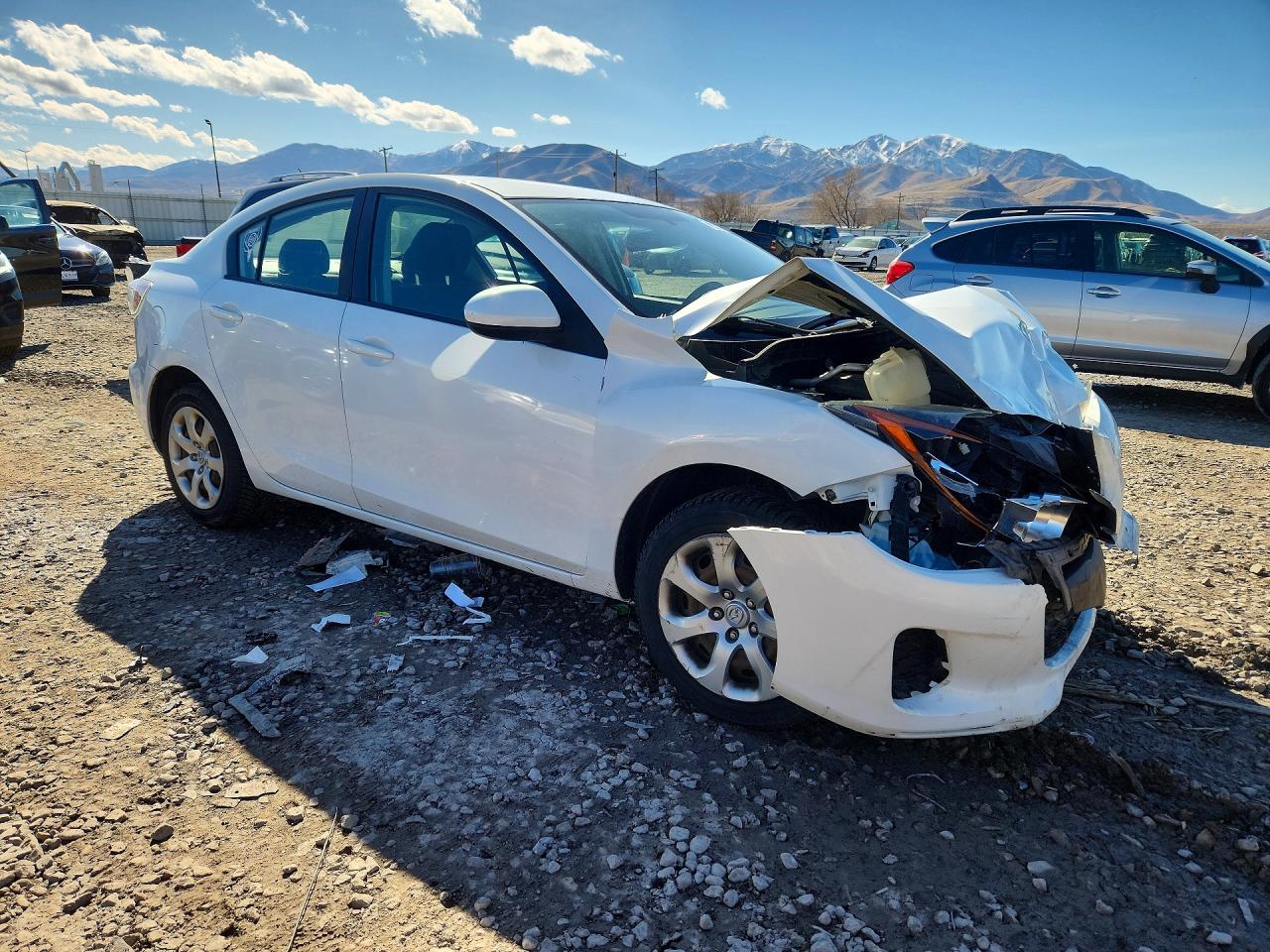 2013 Mazda 3 I White vin: JM1BL1UP6D1723901