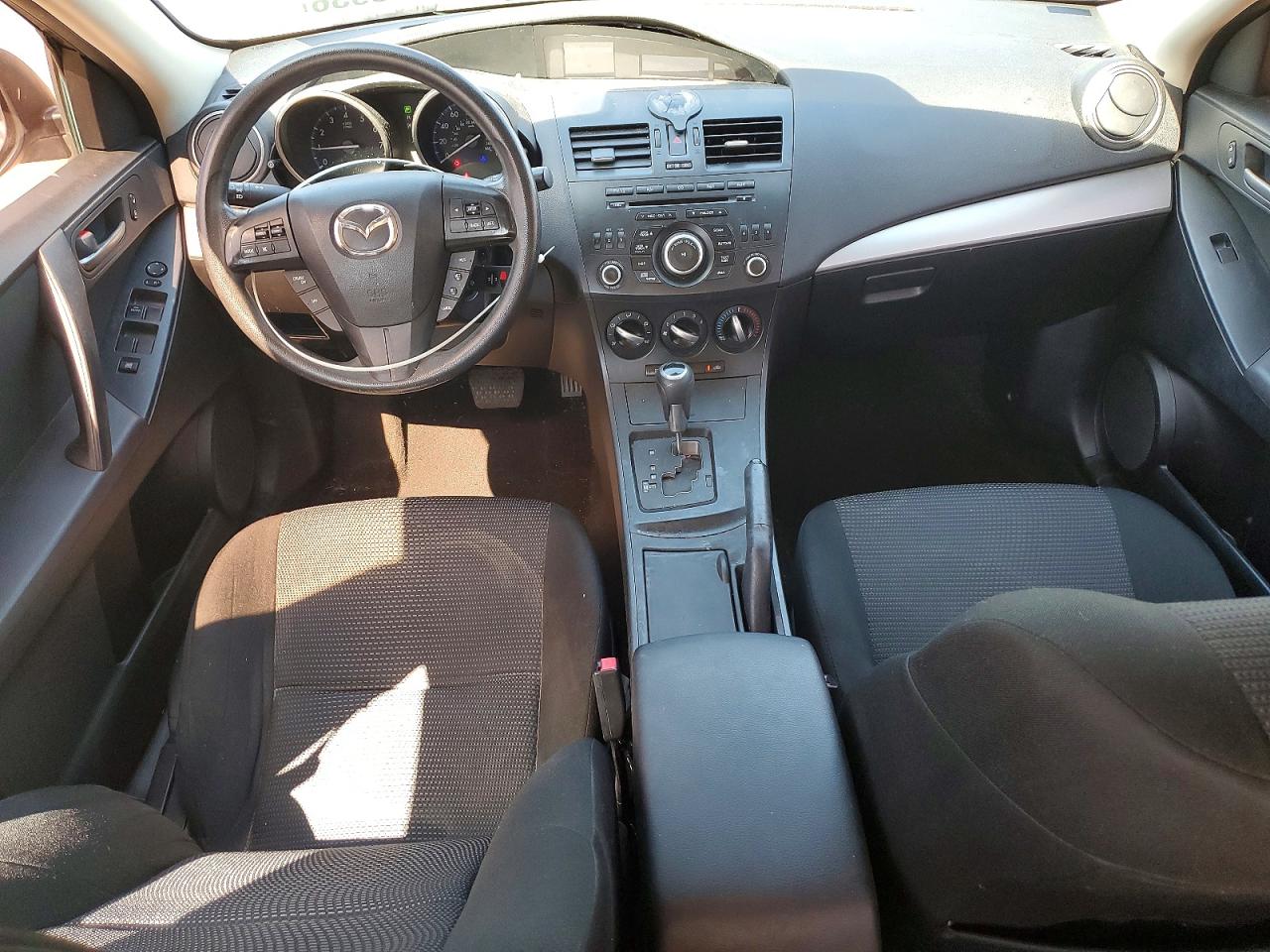 2013 Mazda 3 I Green vin: JM1BL1UP6D1807698