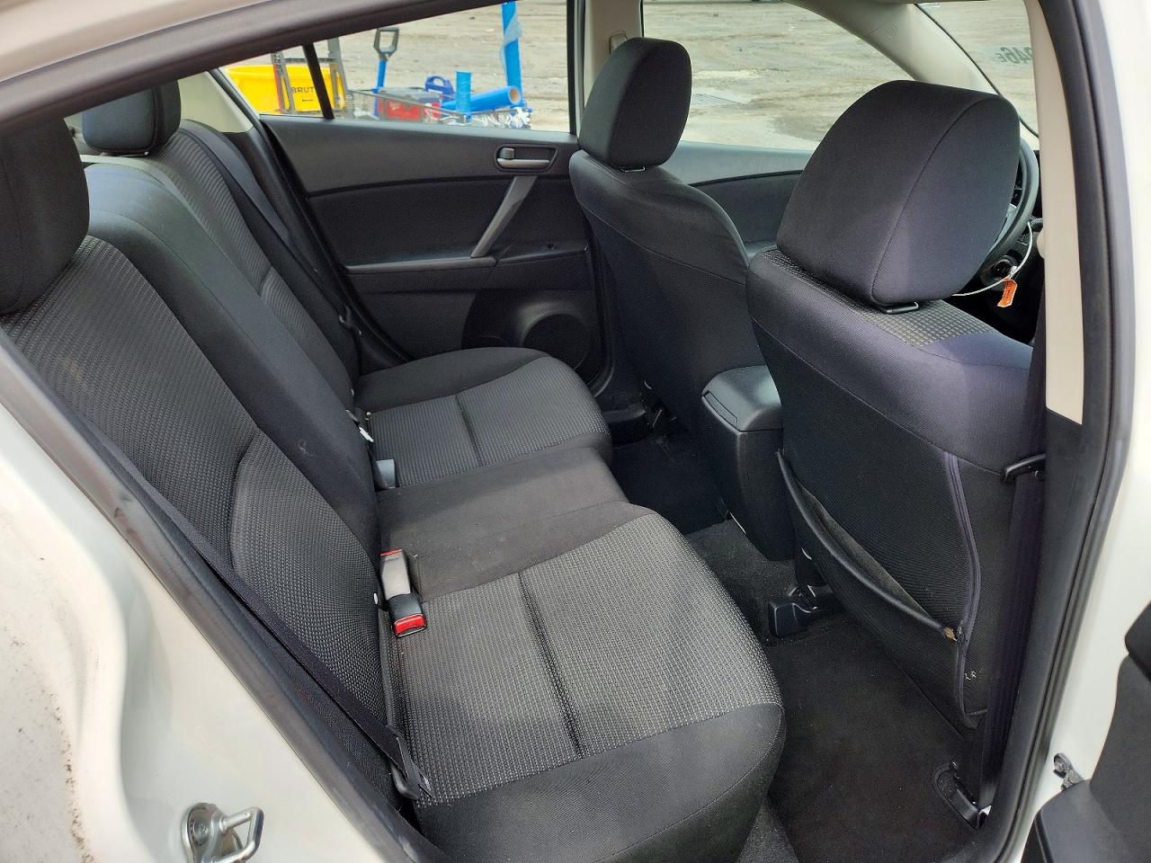 2013 Mazda 3 I White vin: JM1BL1UP7D1743252