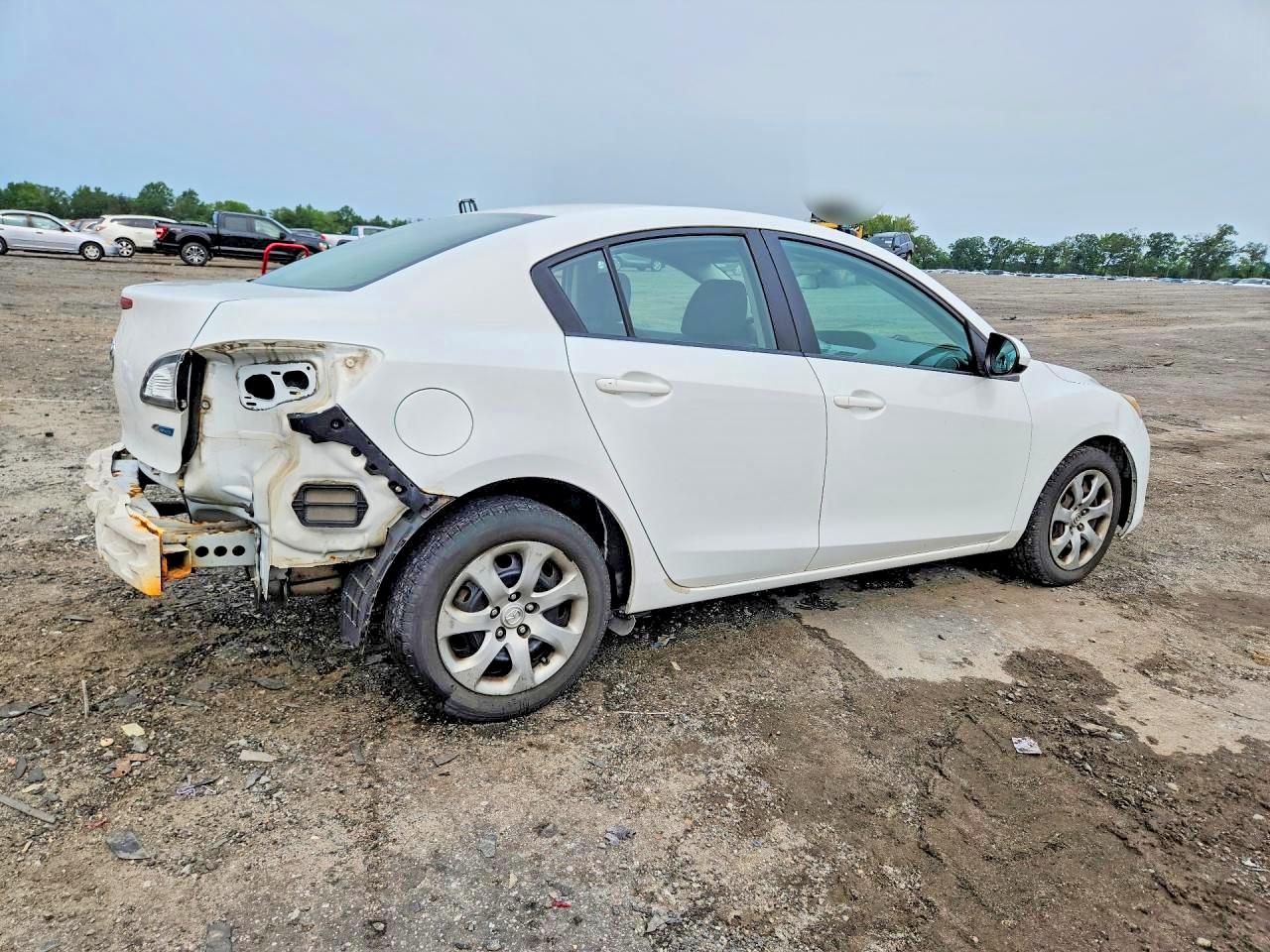 2013 Mazda 3 I White vin: JM1BL1UP7D1743252