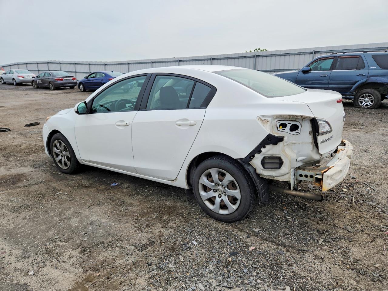 2013 Mazda 3 I White vin: JM1BL1UP7D1743252