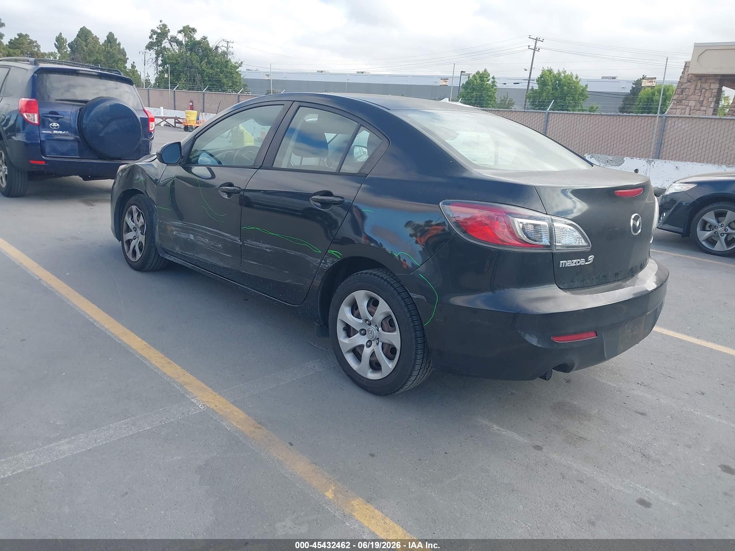 2013 Mazda Mazda3 I Sport Black vin: JM1BL1UP7D1752792