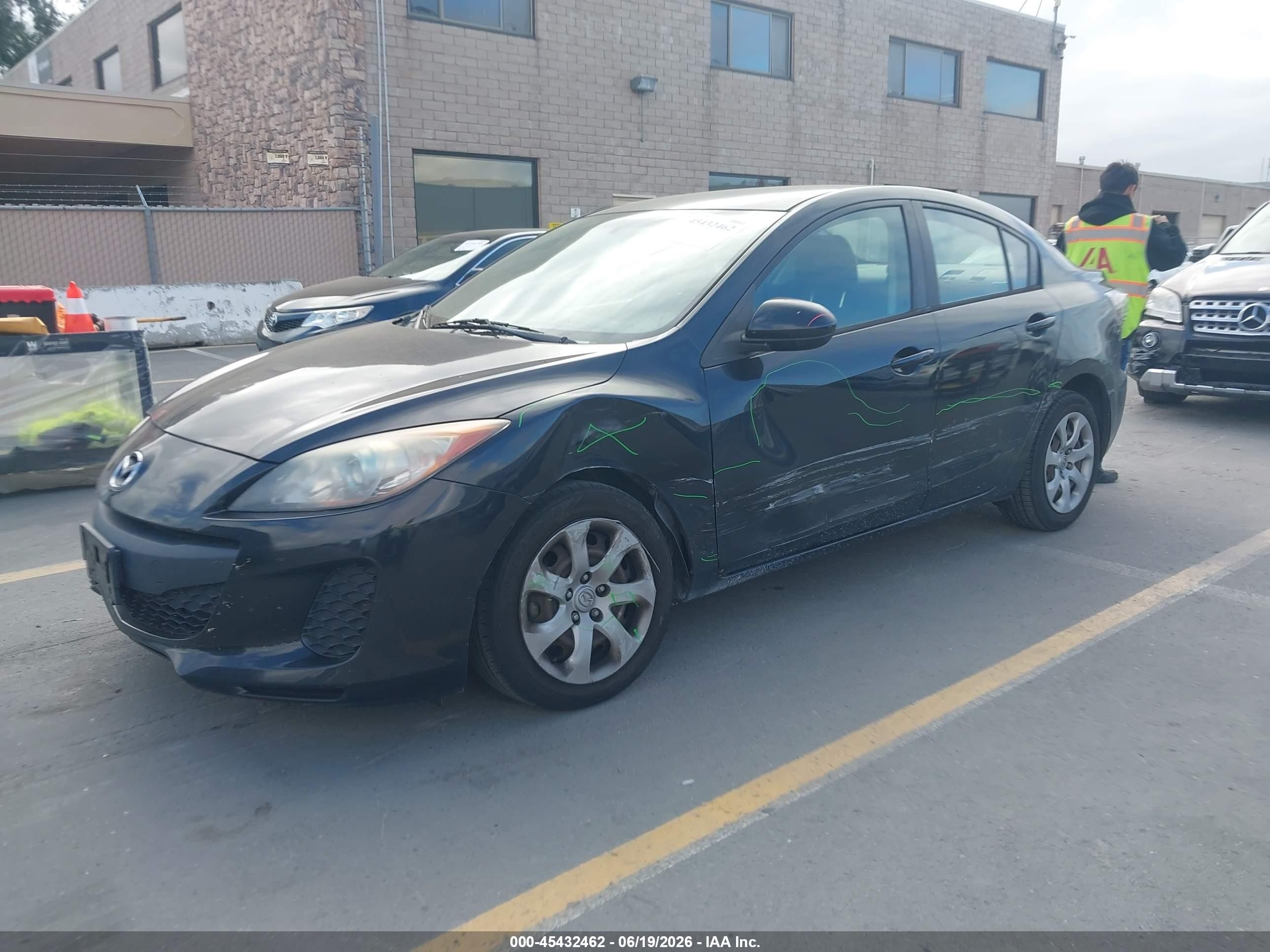 2013 Mazda Mazda3 I Sport Black vin: JM1BL1UP7D1752792