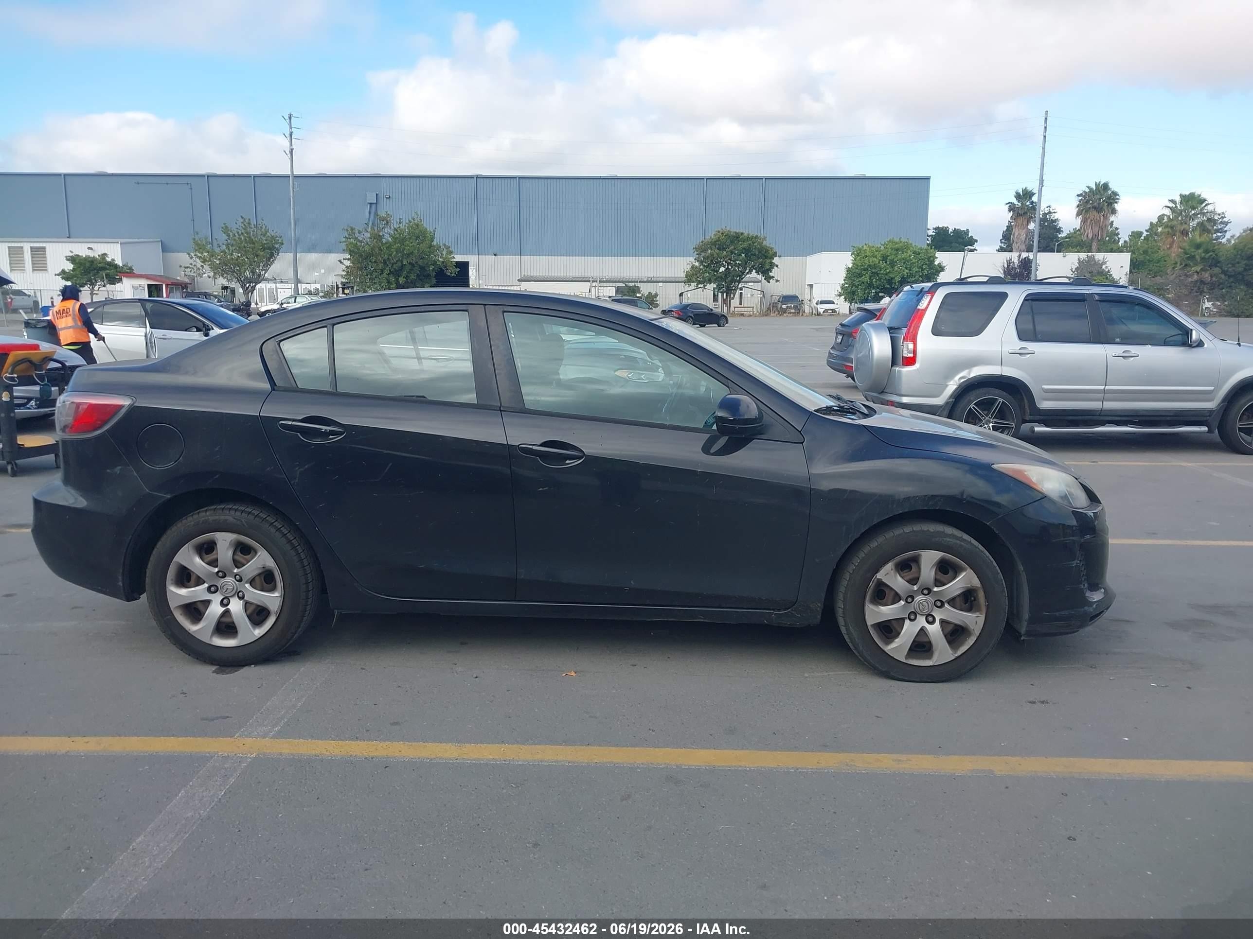 2013 Mazda Mazda3 I Sport Black vin: JM1BL1UP7D1752792