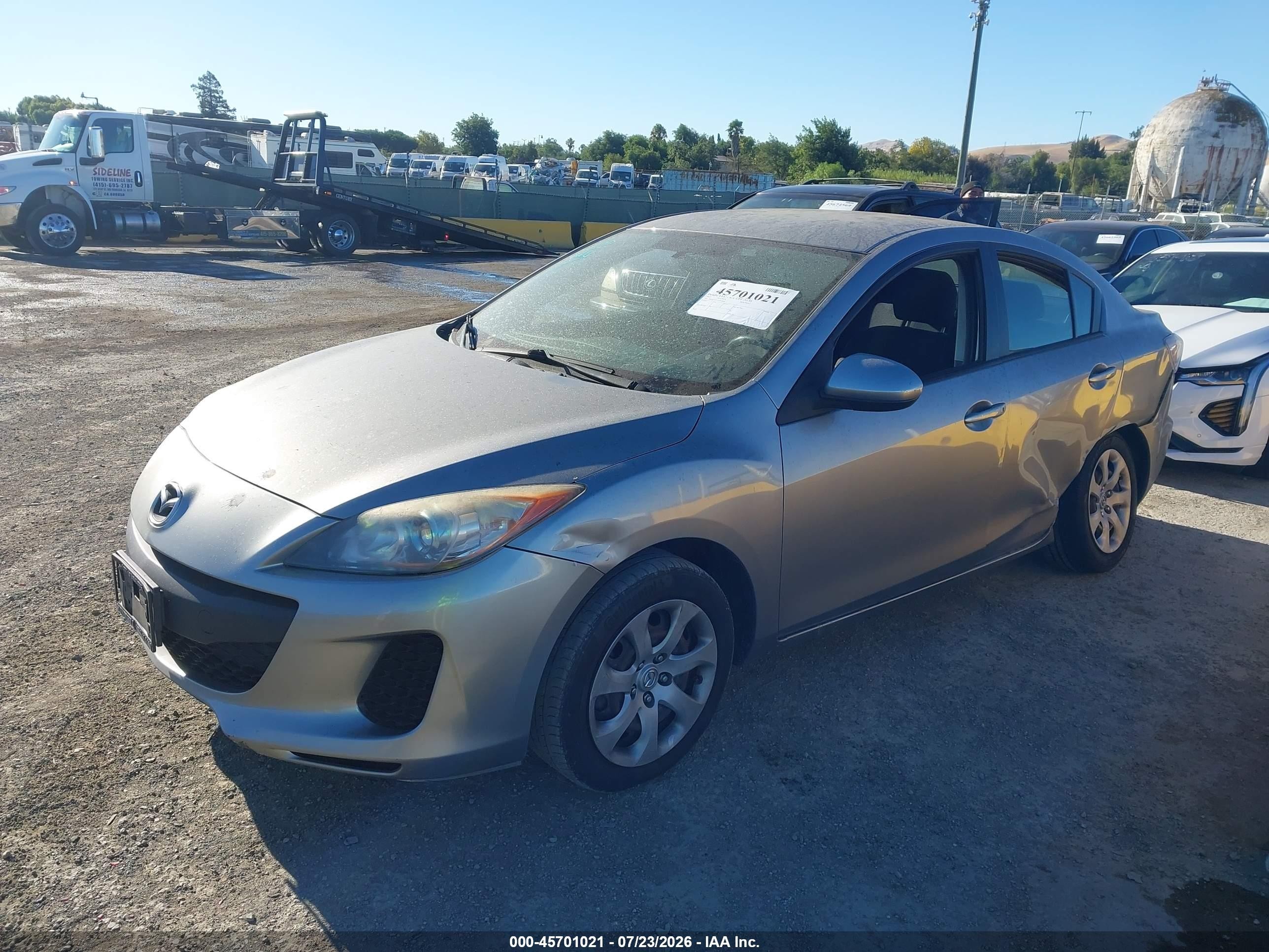 2013 Mazda Mazda3 I Sport Gray vin: JM1BL1UP7D1814868