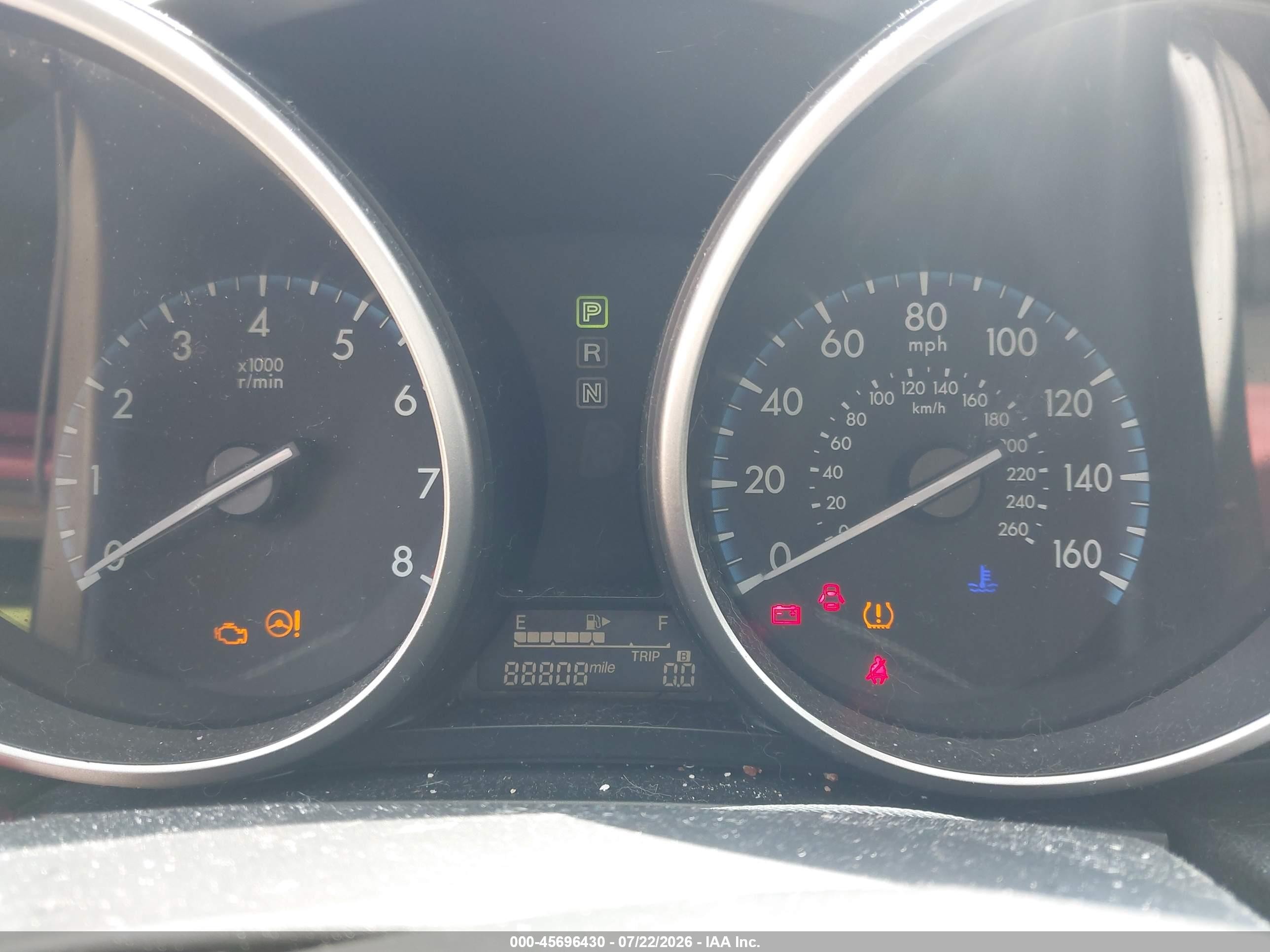 2013 Mazda Mazda3 I Sport Серебряный vin: JM1BL1UP8D1769004