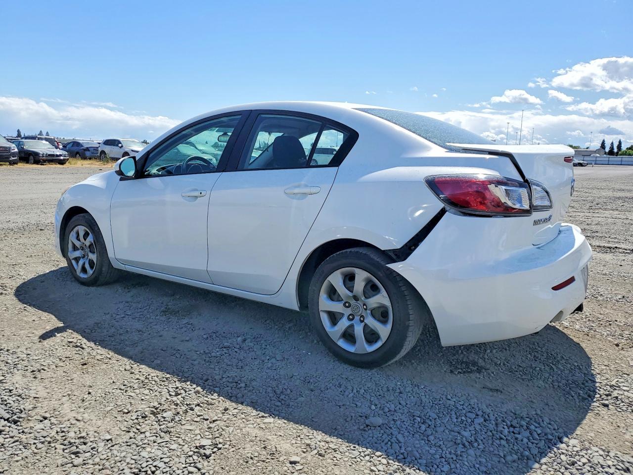 2013 Mazda 3 I White vin: JM1BL1UPXD1848447