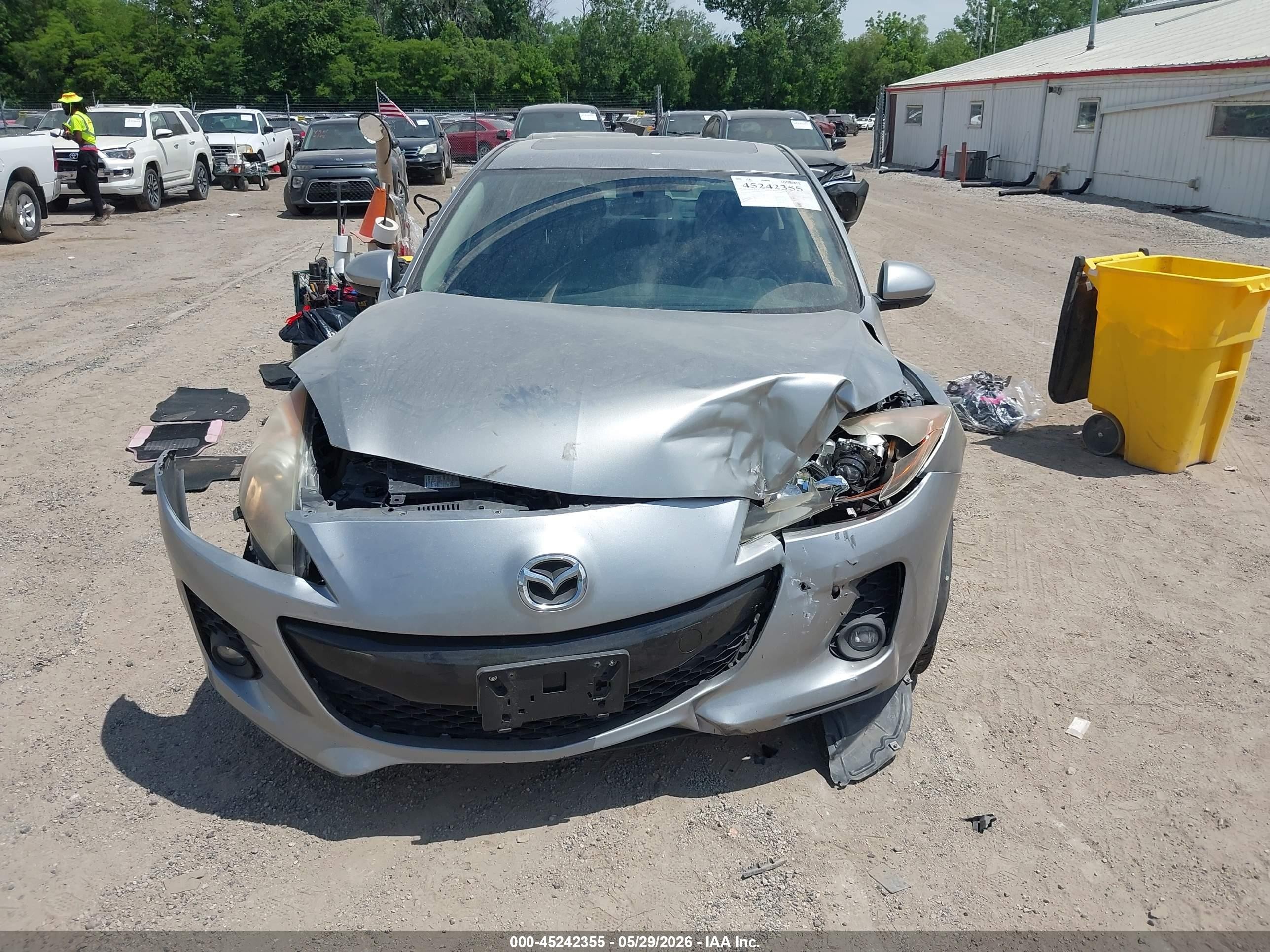 2012 Mazda Mazda3 S Touring Серебряный vin: JM1BL1V51C1577502