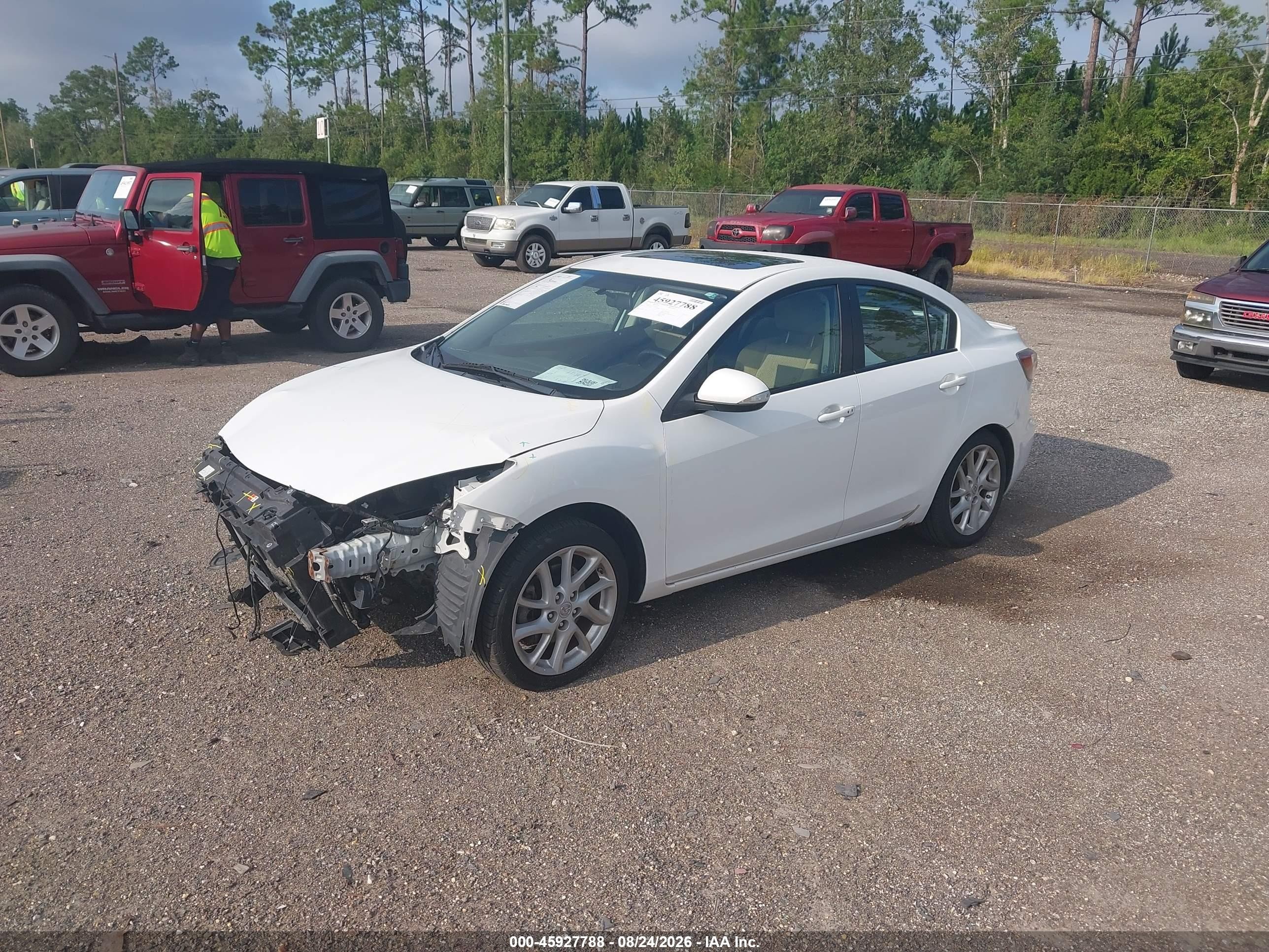 2012 Mazda Mazda3 S Touring White vin: JM1BL1V55C1616219