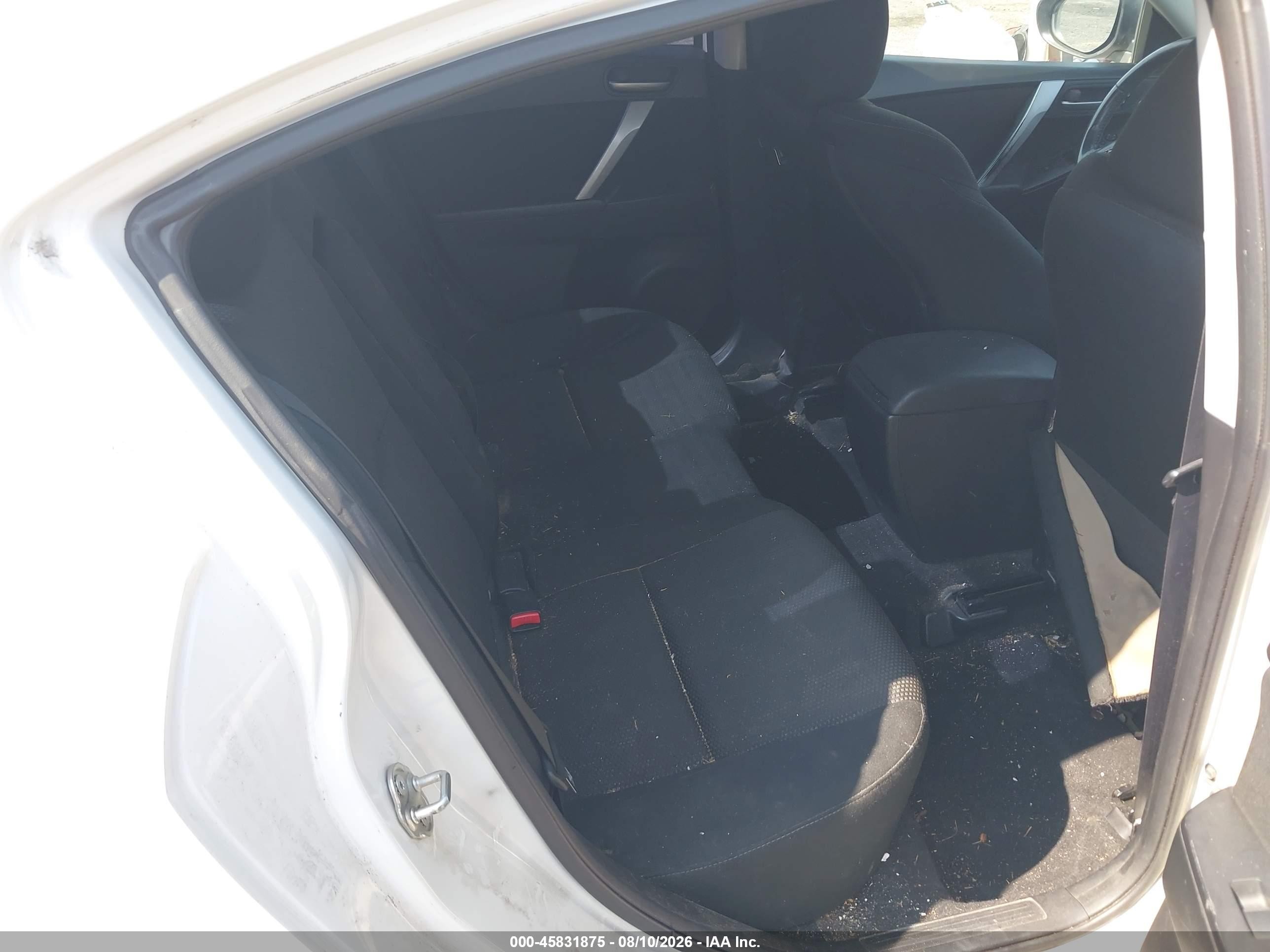 2012 Mazda Mazda3 S Touring White vin: JM1BL1V65C1505758