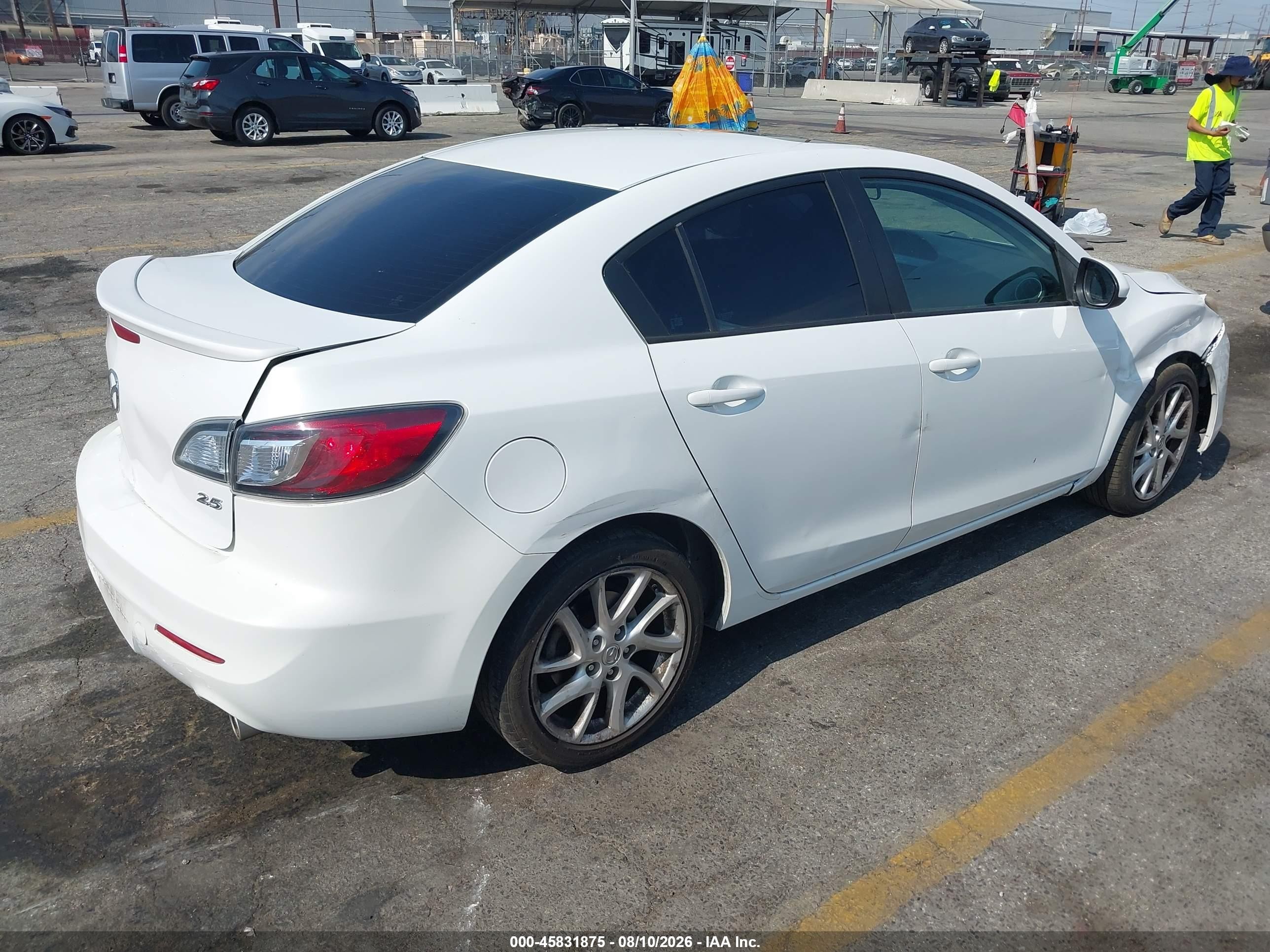 2012 Mazda Mazda3 S Touring White vin: JM1BL1V65C1505758