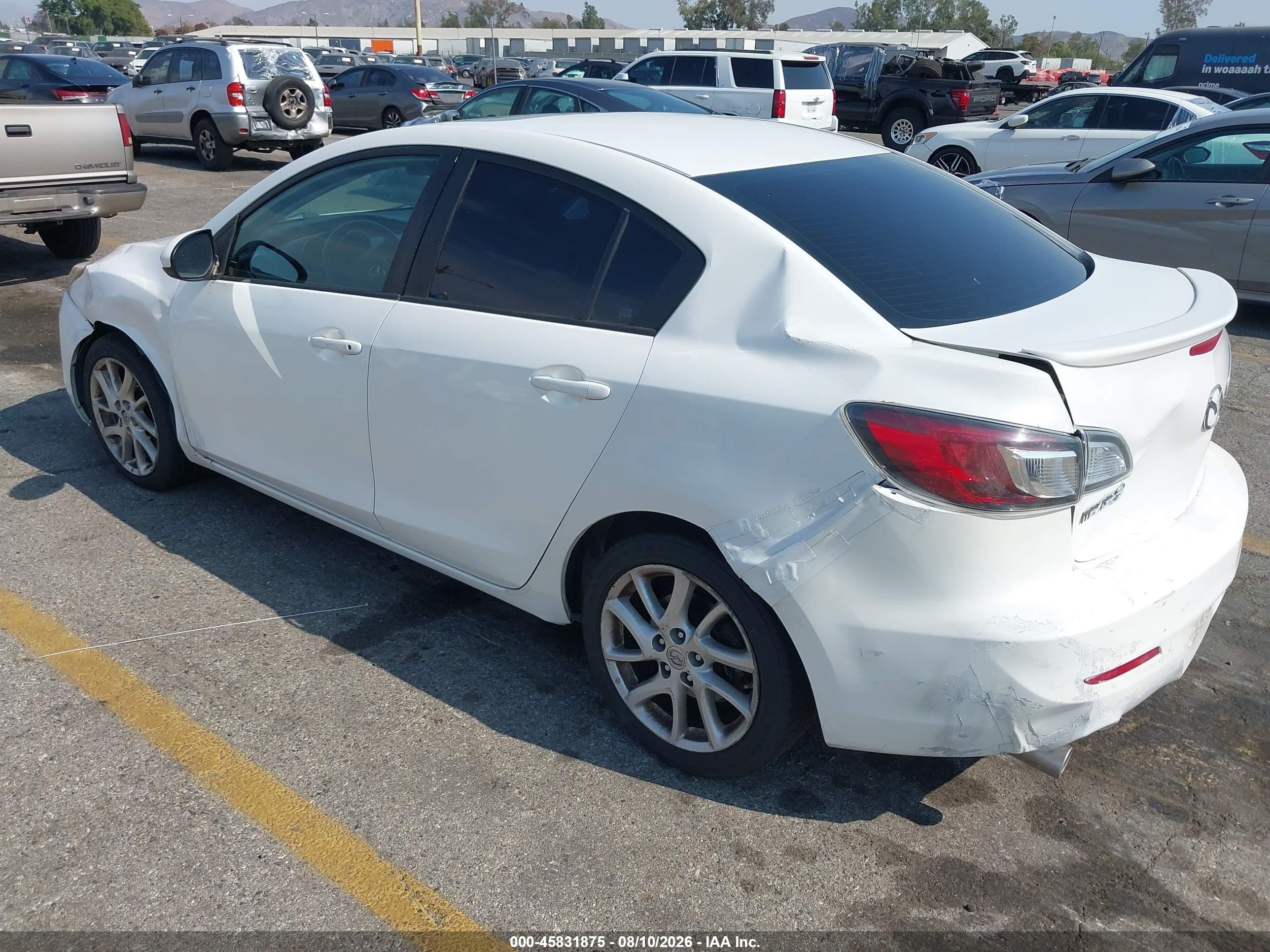 2012 Mazda Mazda3 S Touring White vin: JM1BL1V65C1505758