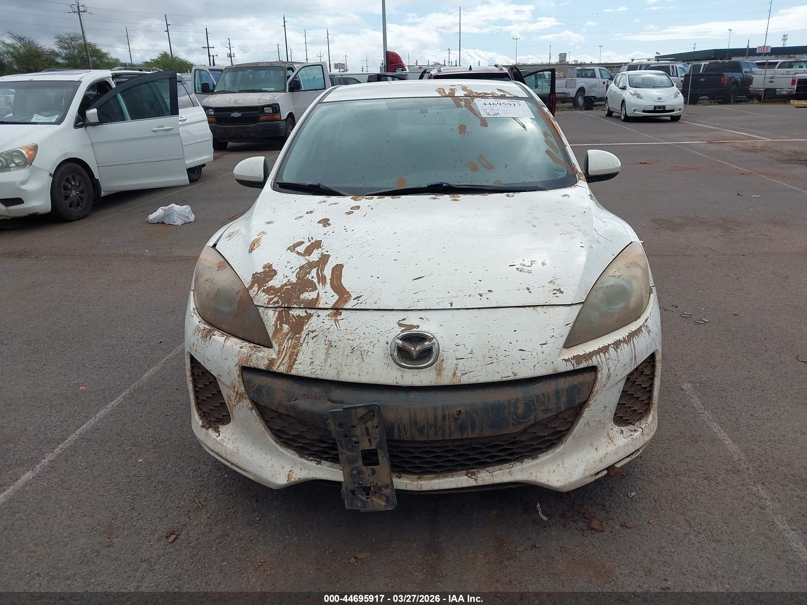 2012 Mazda Mazda3 I Touring White vin: JM1BL1V71C1568543