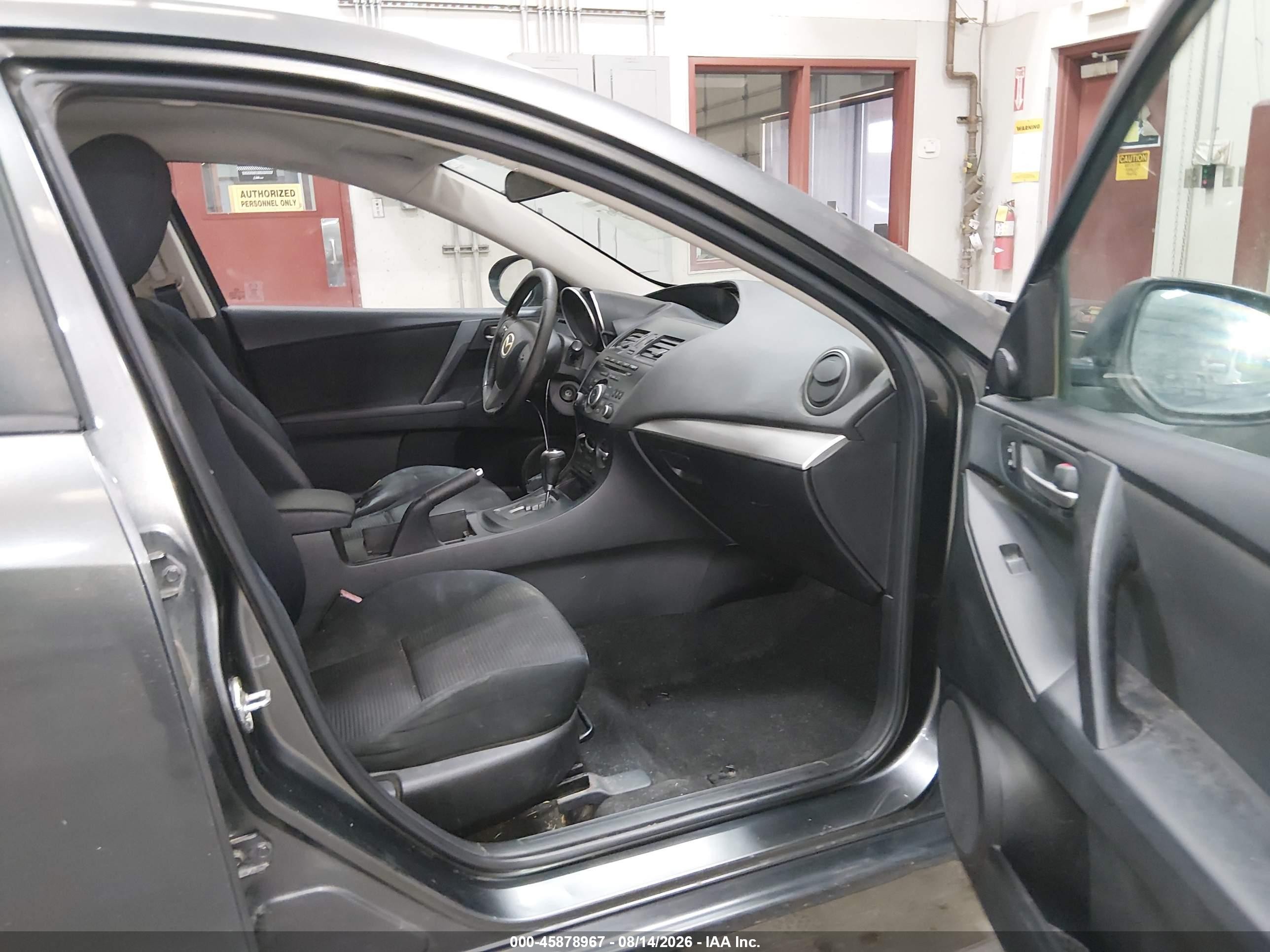 2012 Mazda Mazda3 I Touring Gray vin: JM1BL1V71C1657741