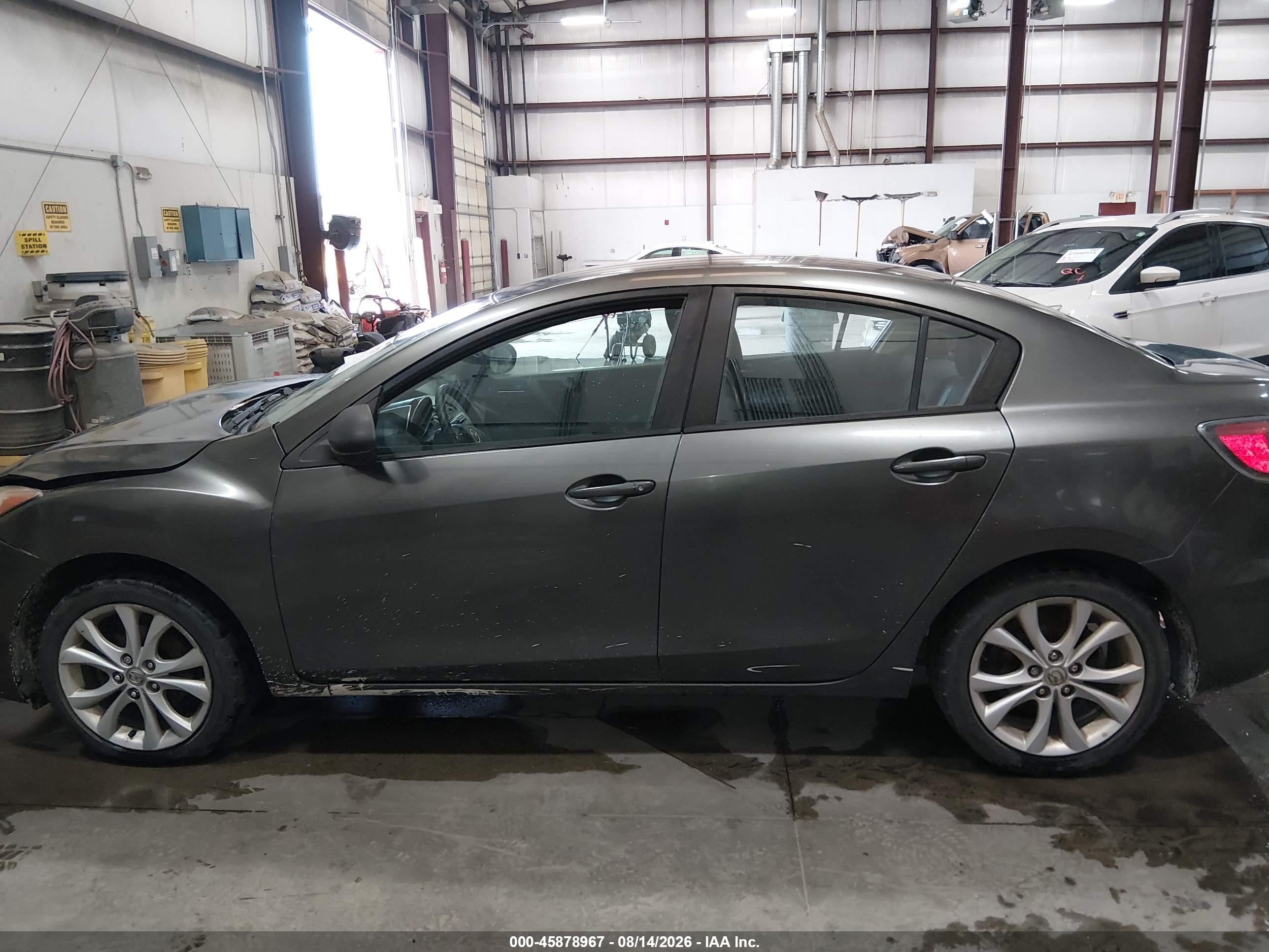 2012 Mazda Mazda3 I Touring Gray vin: JM1BL1V71C1657741