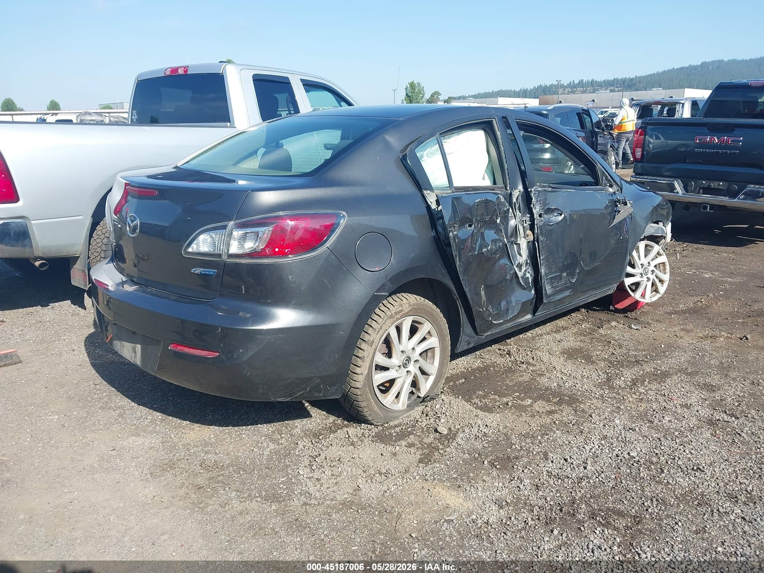 2013 Mazda Mazda3 I Touring Серый vin: JM1BL1V72D1757087