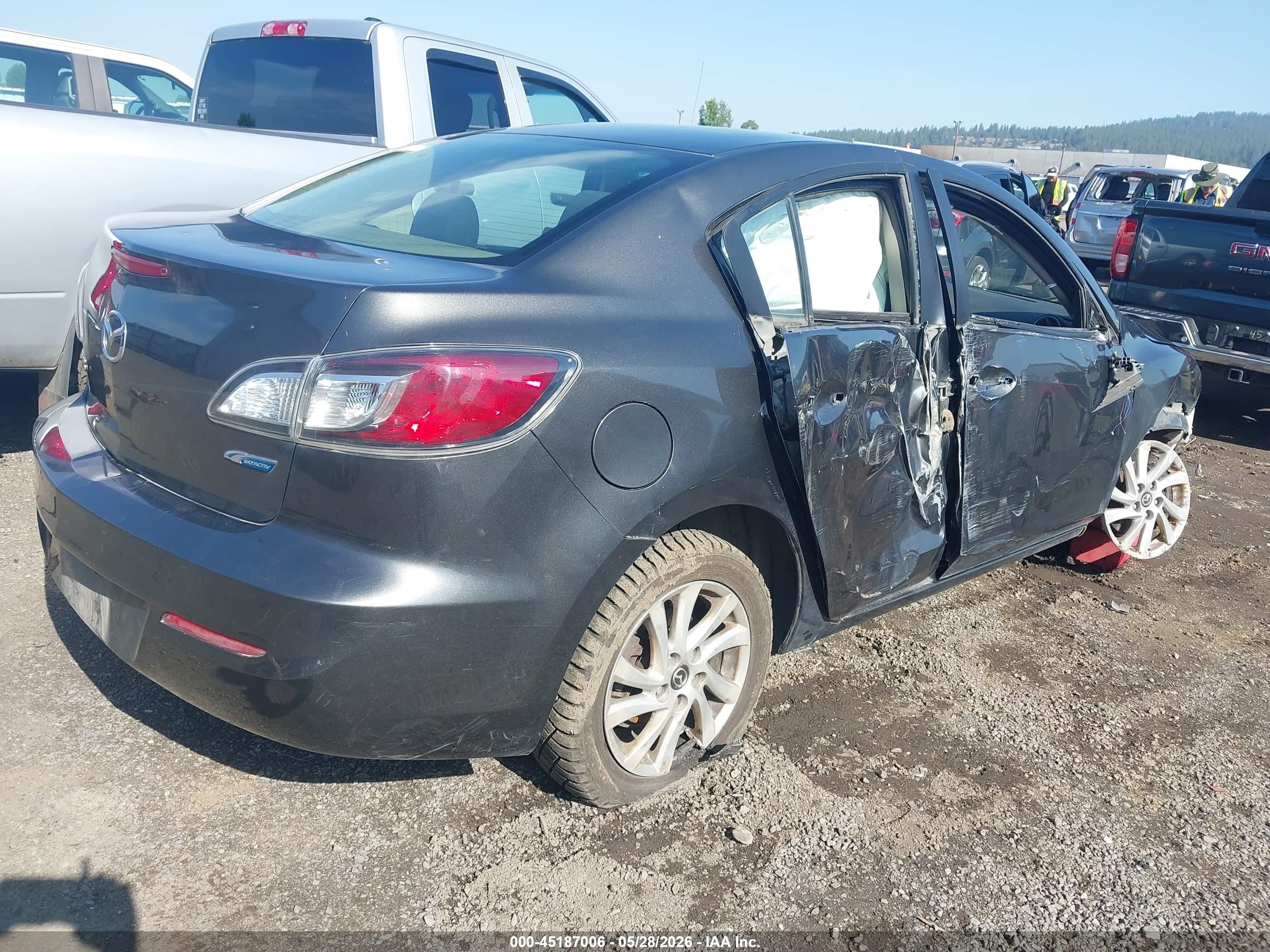 2013 Mazda Mazda3 I Touring Серый vin: JM1BL1V72D1757087