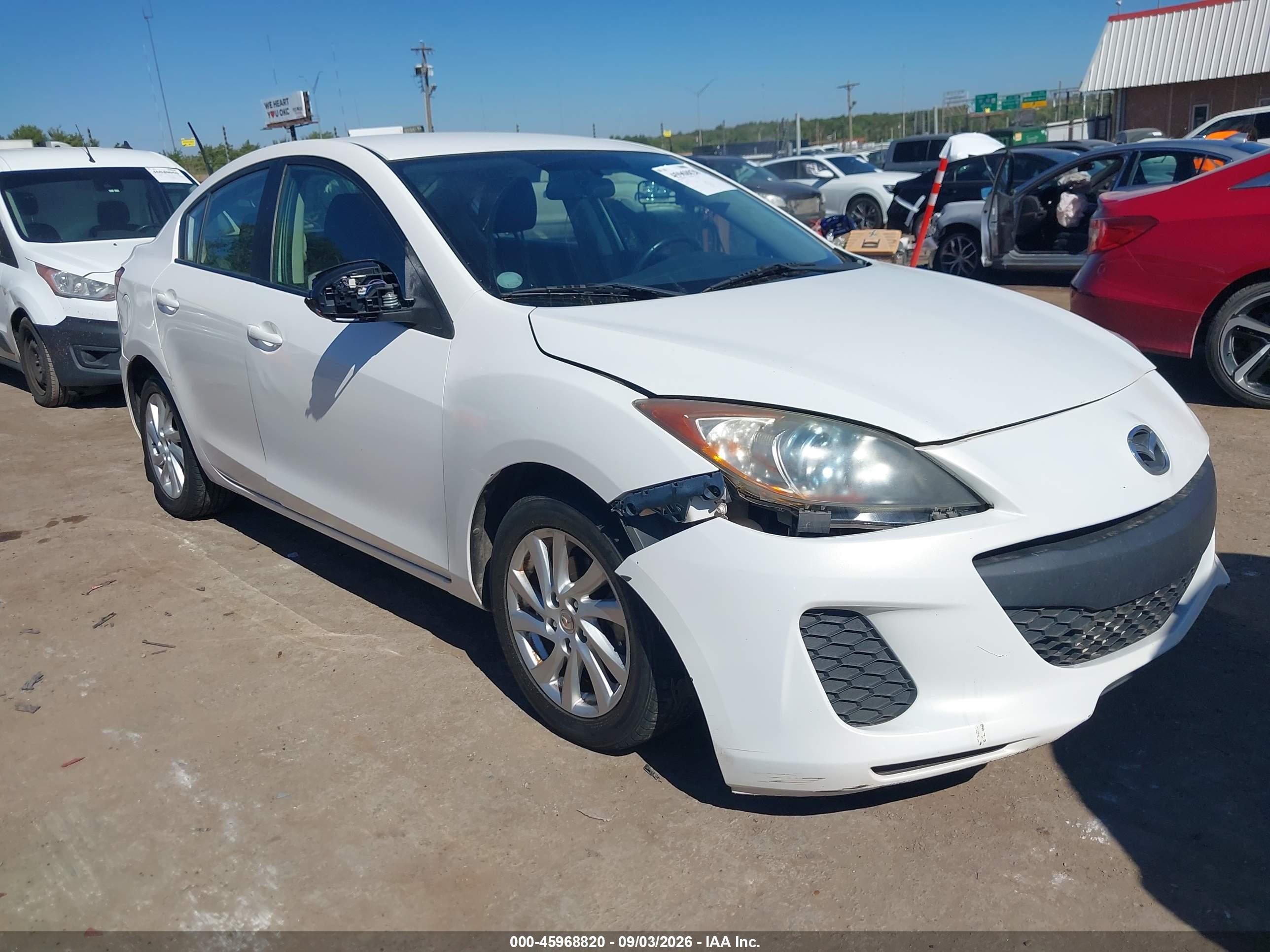 2012 Mazda Mazda3 I Touring White vin: JM1BL1V73C1562193