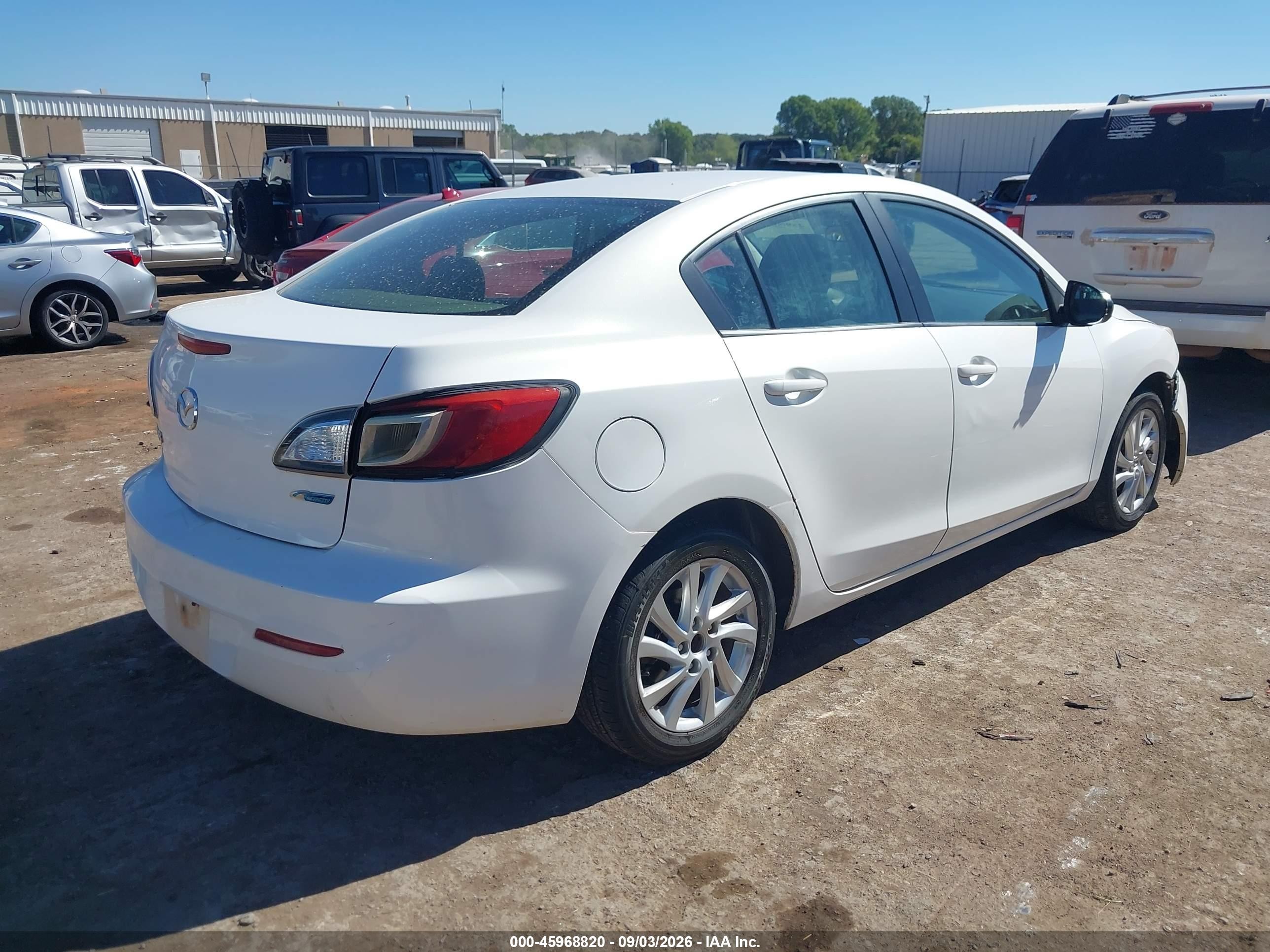 2012 Mazda Mazda3 I Touring White vin: JM1BL1V73C1562193
