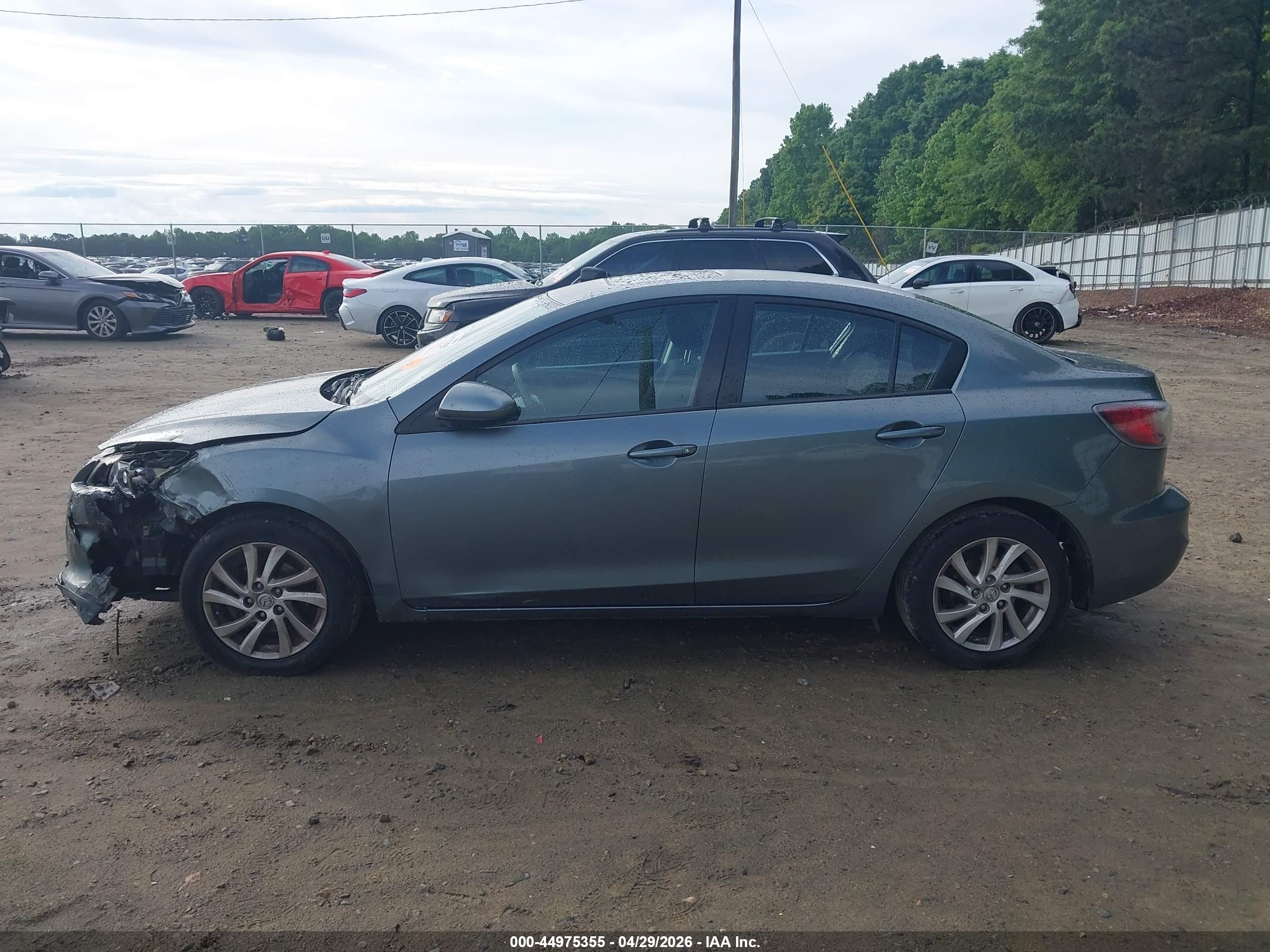 2012 Mazda Mazda3 I Touring Gray vin: JM1BL1V73C1664707