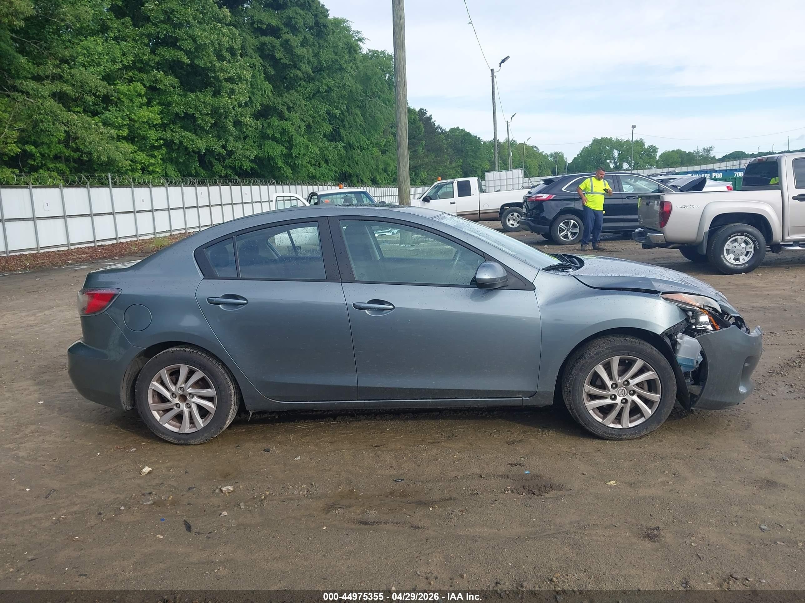 2012 Mazda Mazda3 I Touring Gray vin: JM1BL1V73C1664707