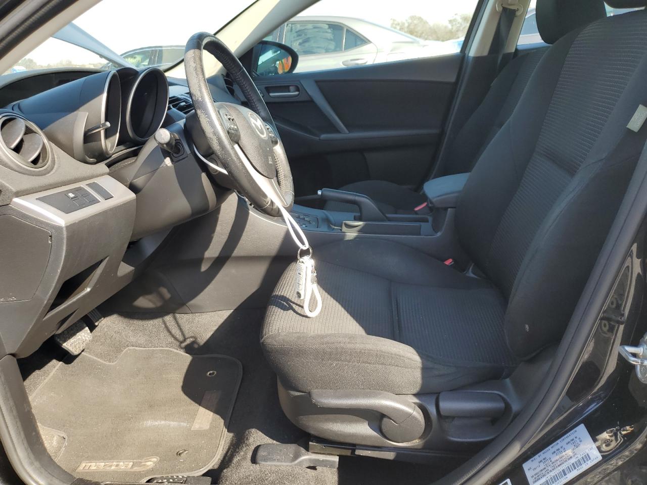 Price & History 2013 Mazda 3 I 2.0l 4 vin: JM1BL1V73D1719304