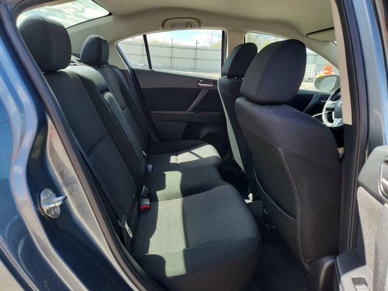 2013 Mazda 3 I Teal vin: JM1BL1V73D1778322