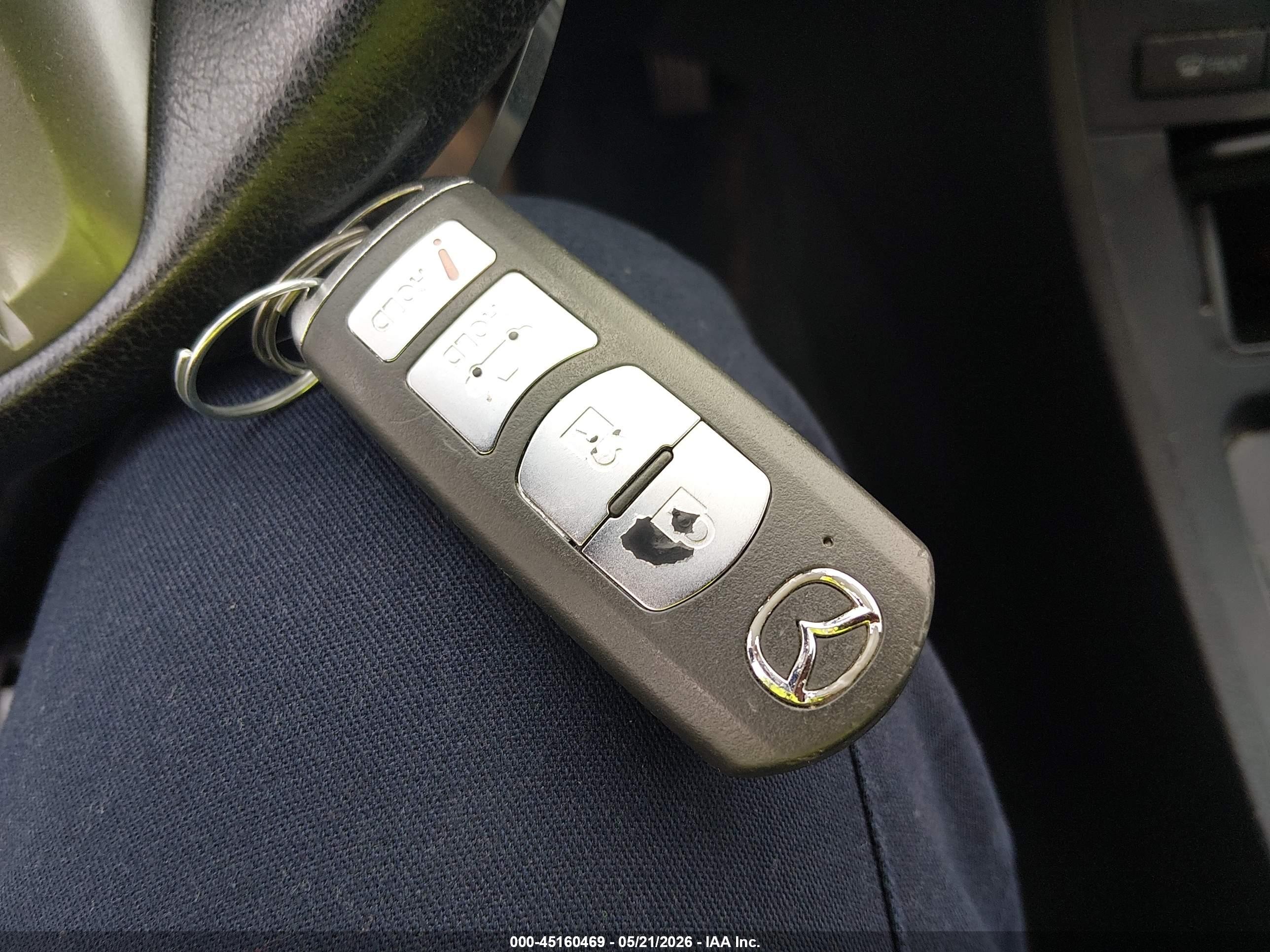 2013 Mazda Mazda3 I Touring Серебряный vin: JM1BL1V73D1835389