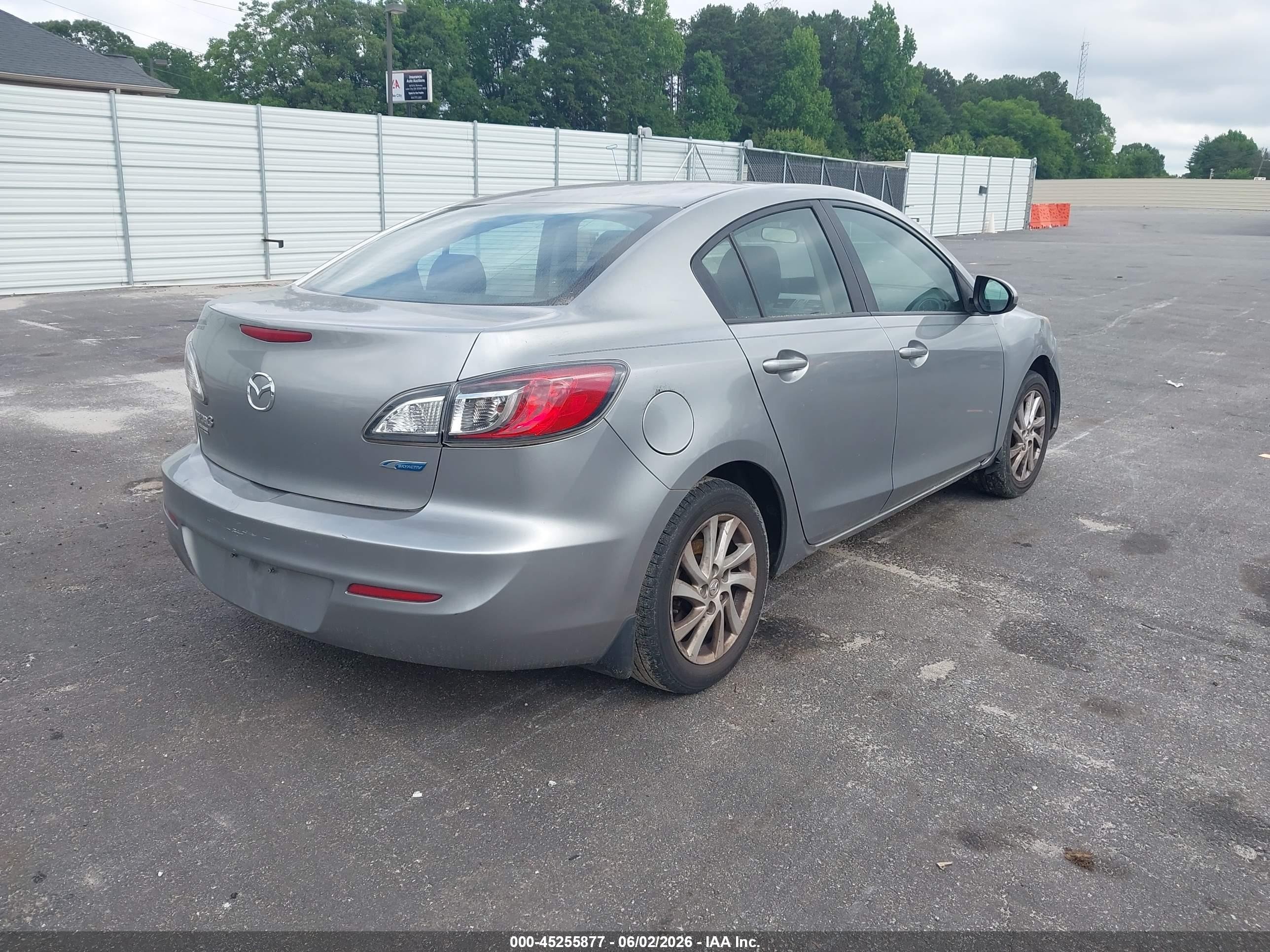 2012 Mazda Mazda3 I Touring Gray vin: JM1BL1V74C1646801