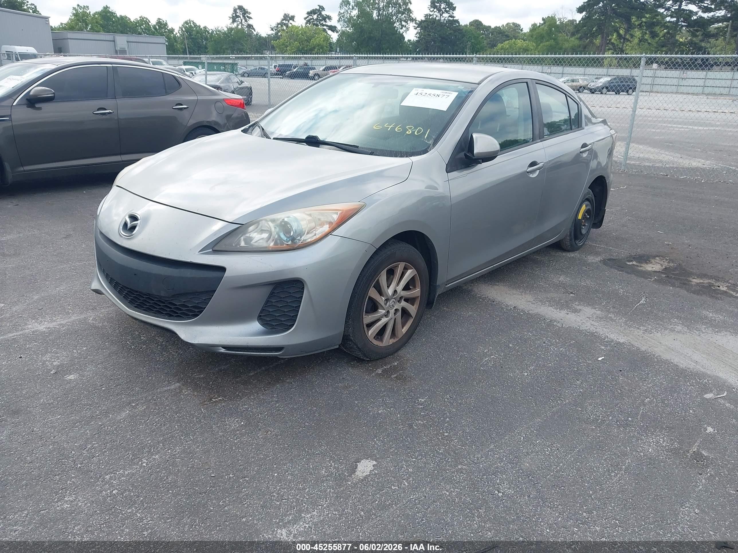 2012 Mazda Mazda3 I Touring Gray vin: JM1BL1V74C1646801