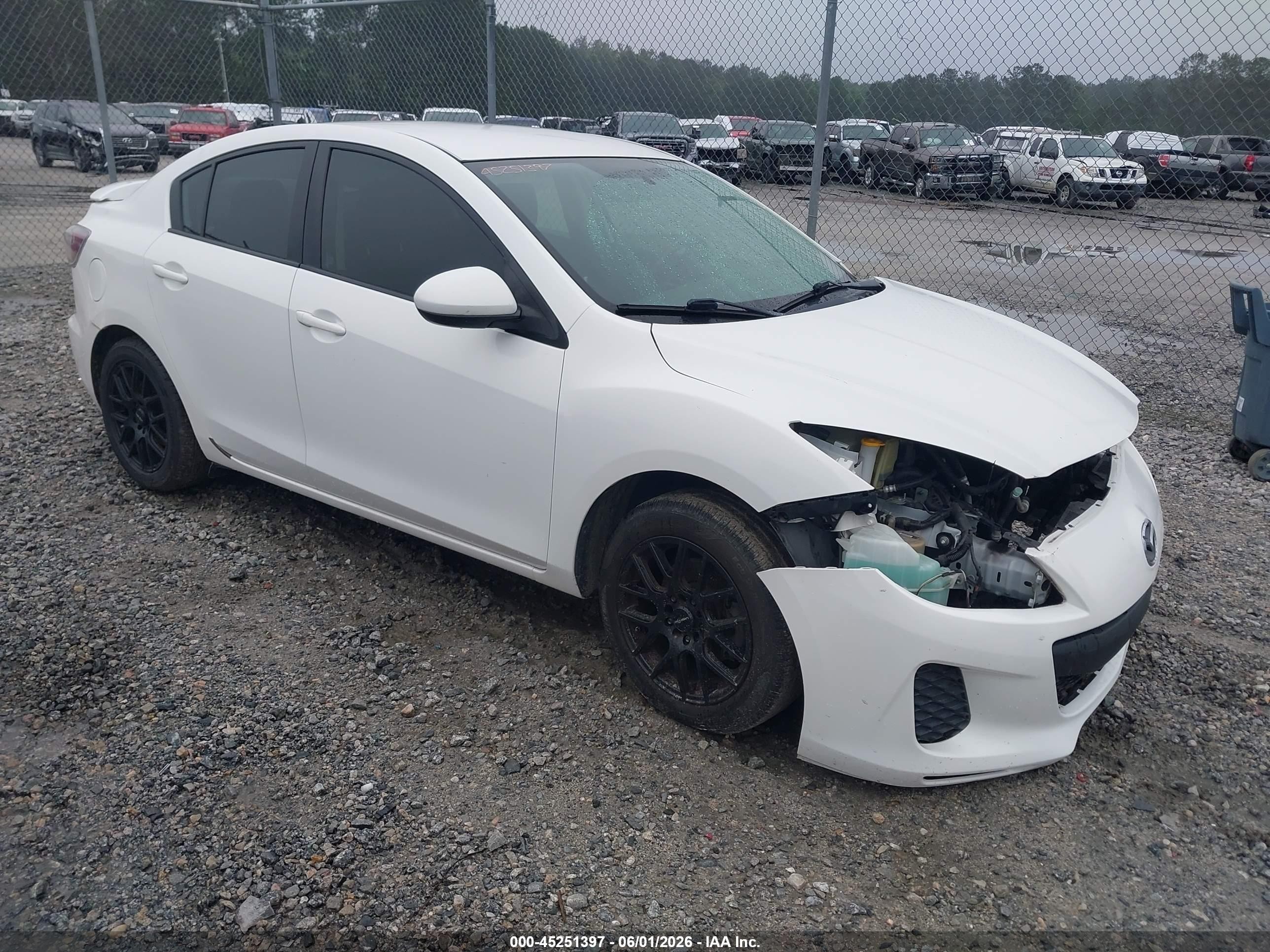 2012 Mazda Mazda3 I Touring White vin: JM1BL1V75C1554967