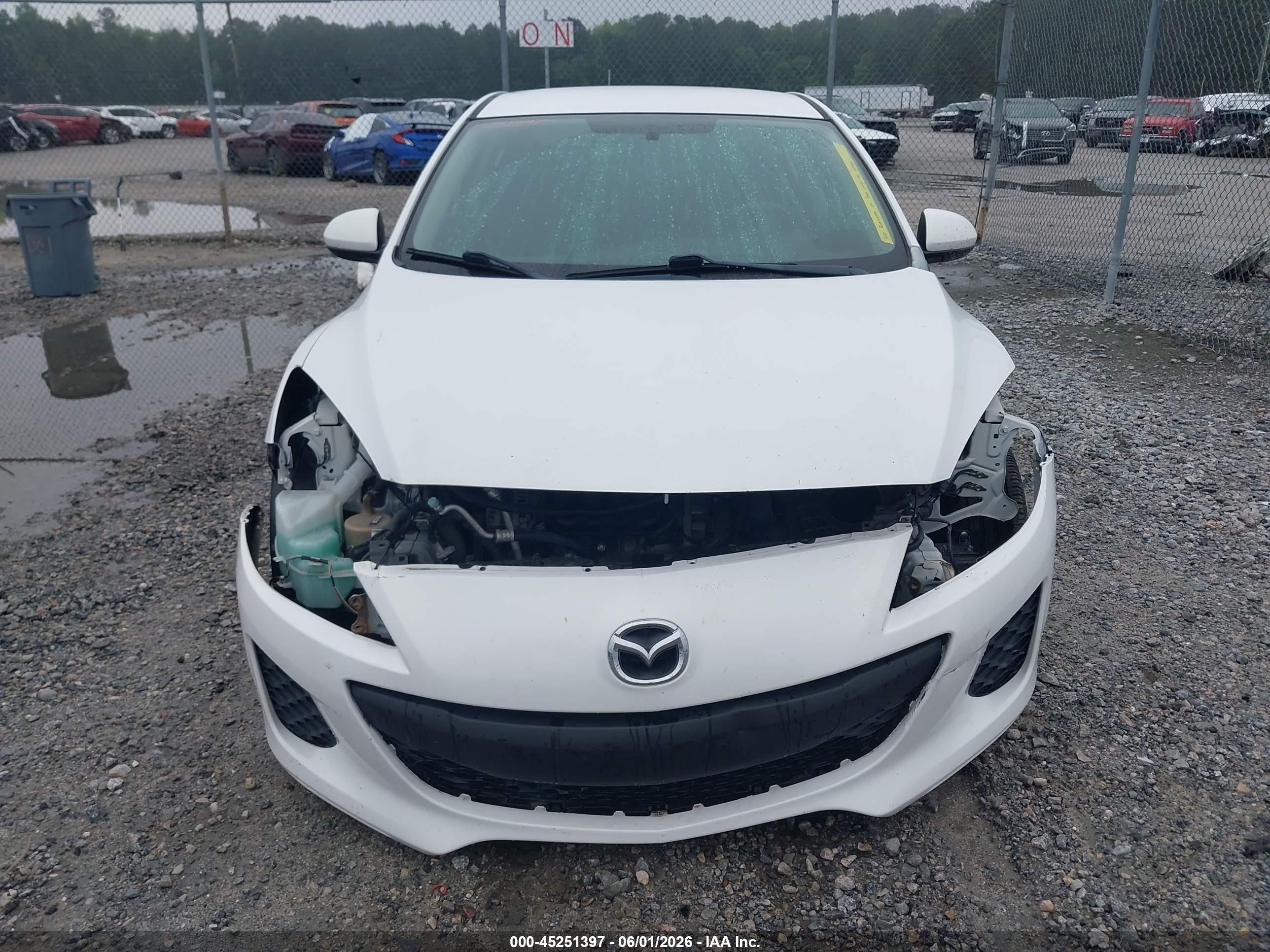 2012 Mazda Mazda3 I Touring White vin: JM1BL1V75C1554967