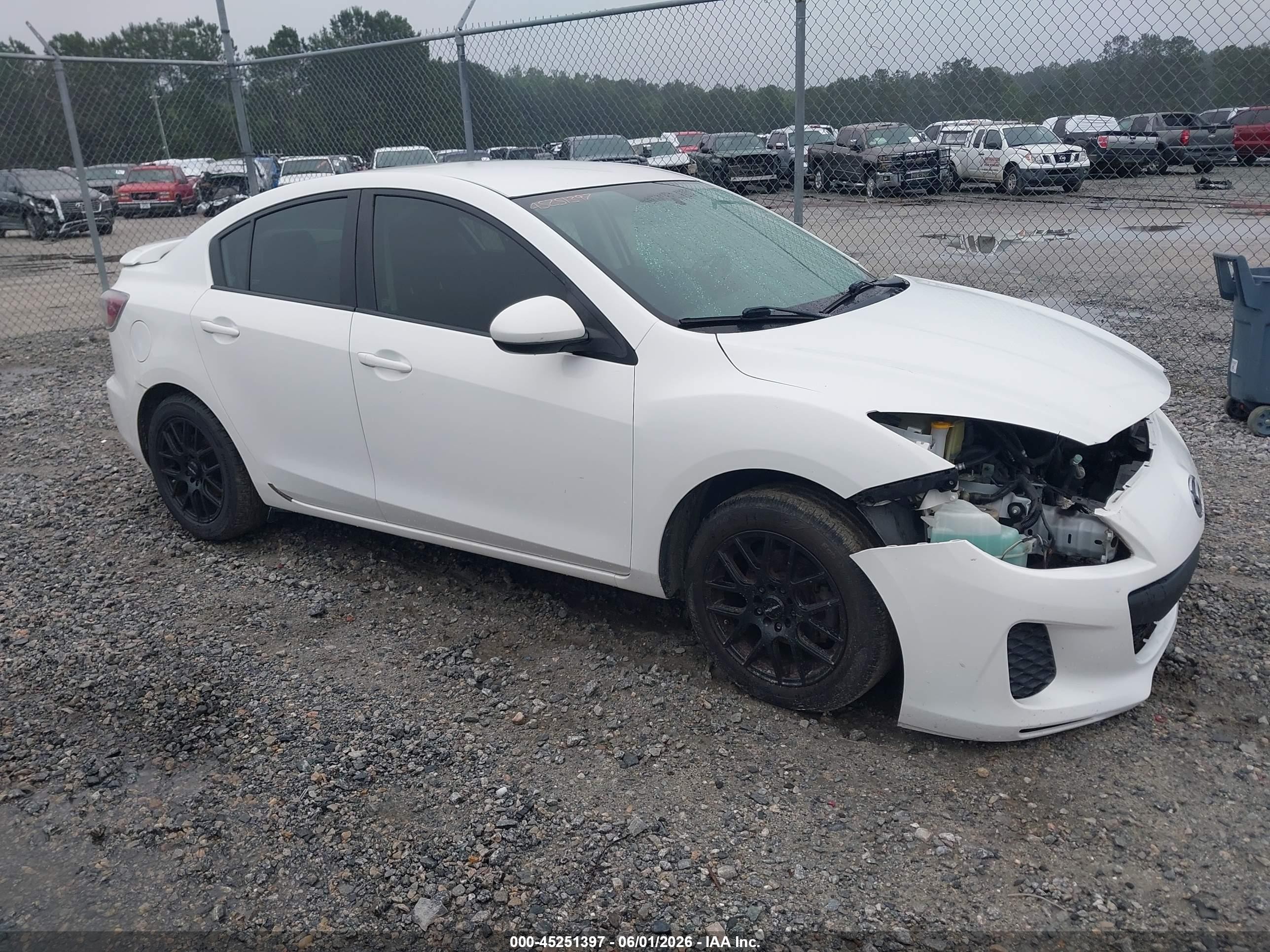2012 Mazda Mazda3 I Touring White vin: JM1BL1V75C1554967