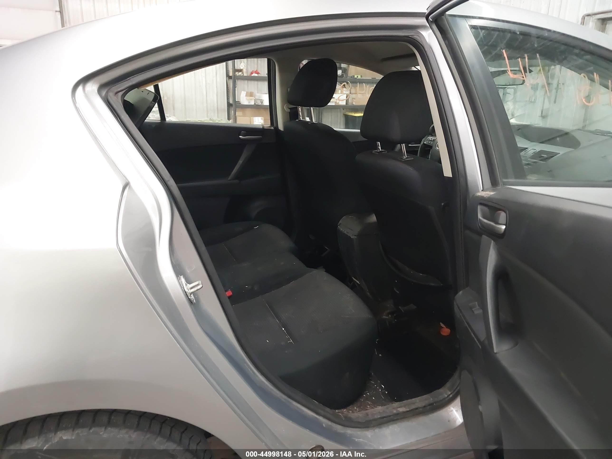 2012 Mazda Mazda3 I Touring Gray vin: JM1BL1V75C1624113