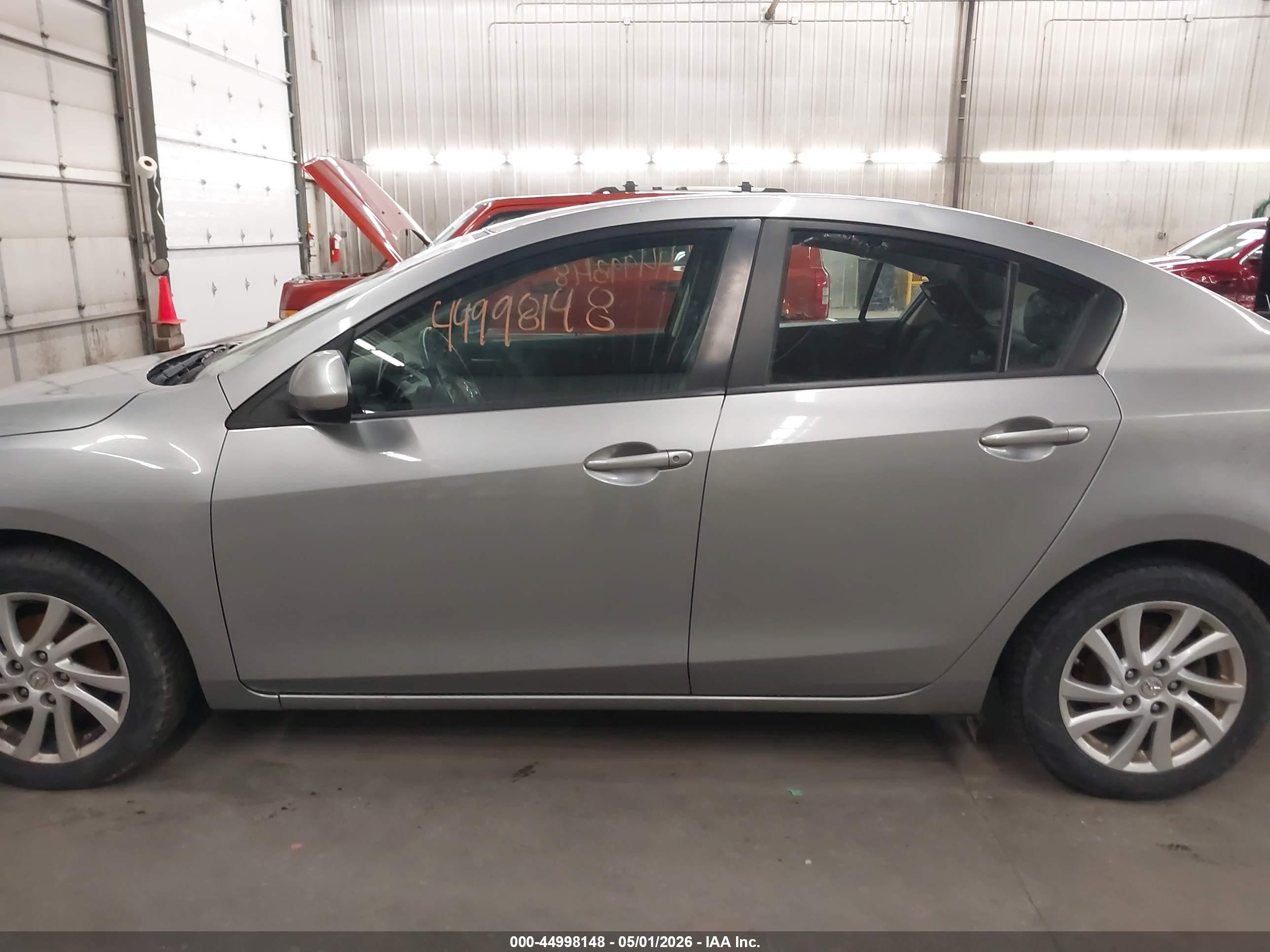 2012 Mazda Mazda3 I Touring Gray vin: JM1BL1V75C1624113