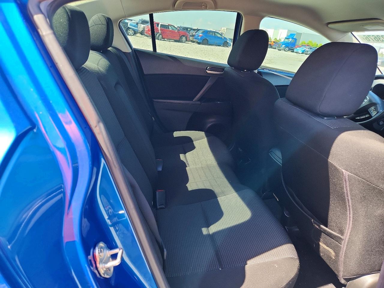 2012 Mazda 3 I Blue vin: JM1BL1V75C1645544