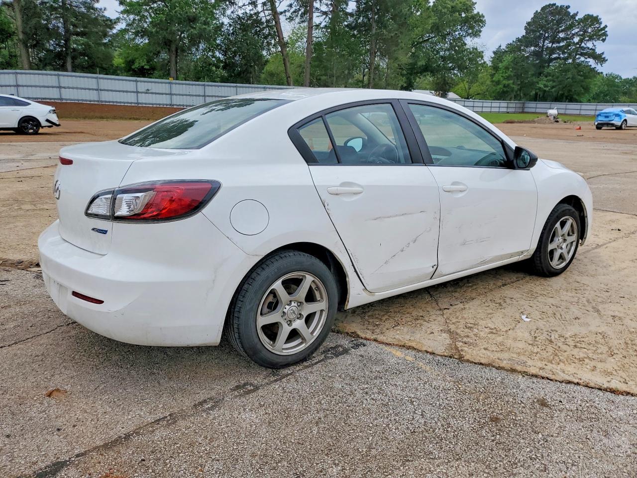 2012 Mazda 3 I White vin: JM1BL1V76C1656892