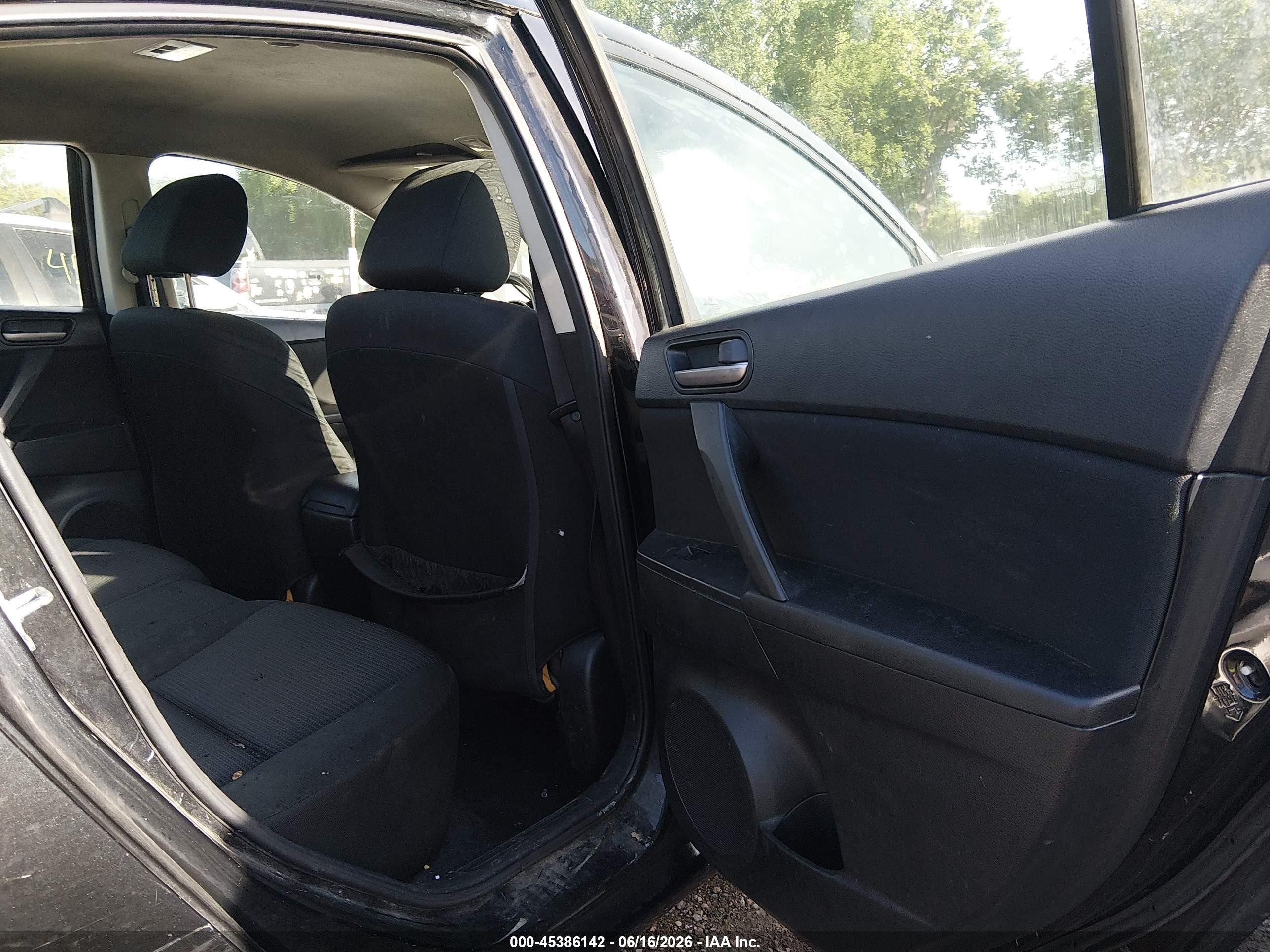2012 Mazda Mazda3 I Touring Black vin: JM1BL1V76C1671280