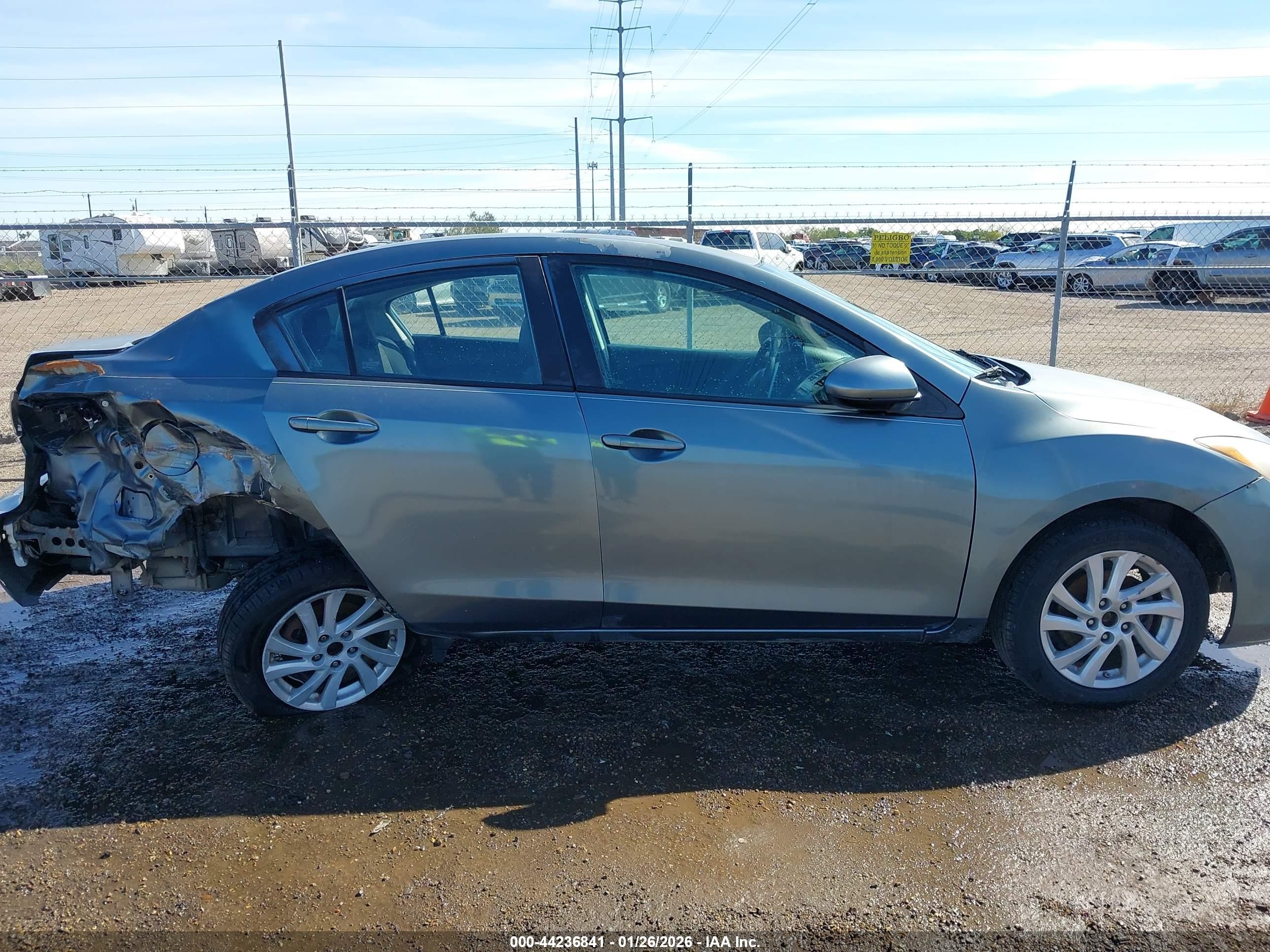 2012 Mazda Mazda3 I Touring Синий vin: JM1BL1V76C1676883