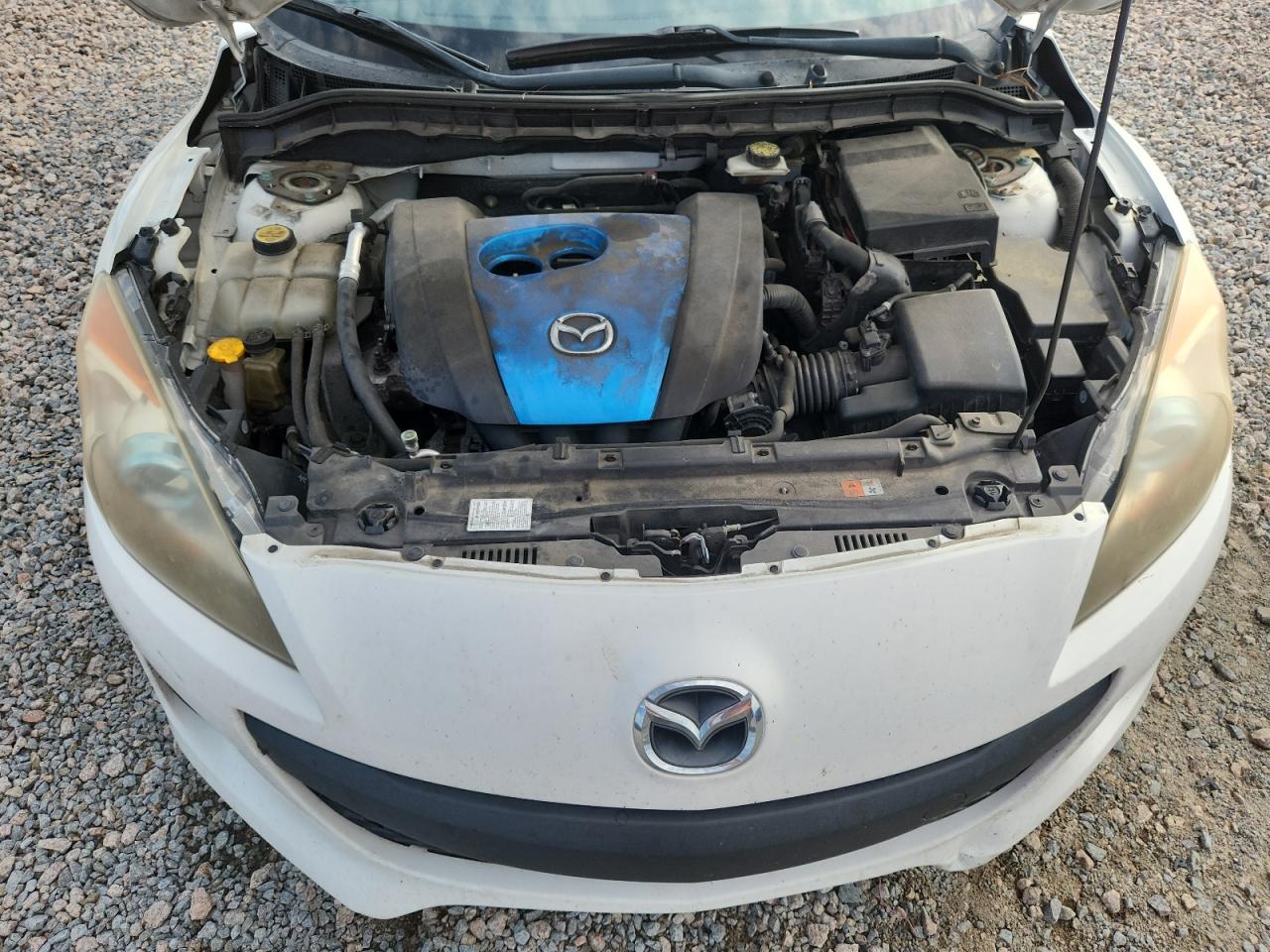 2012 Mazda Mazda3 White vin: JM1BL1V76C1684496