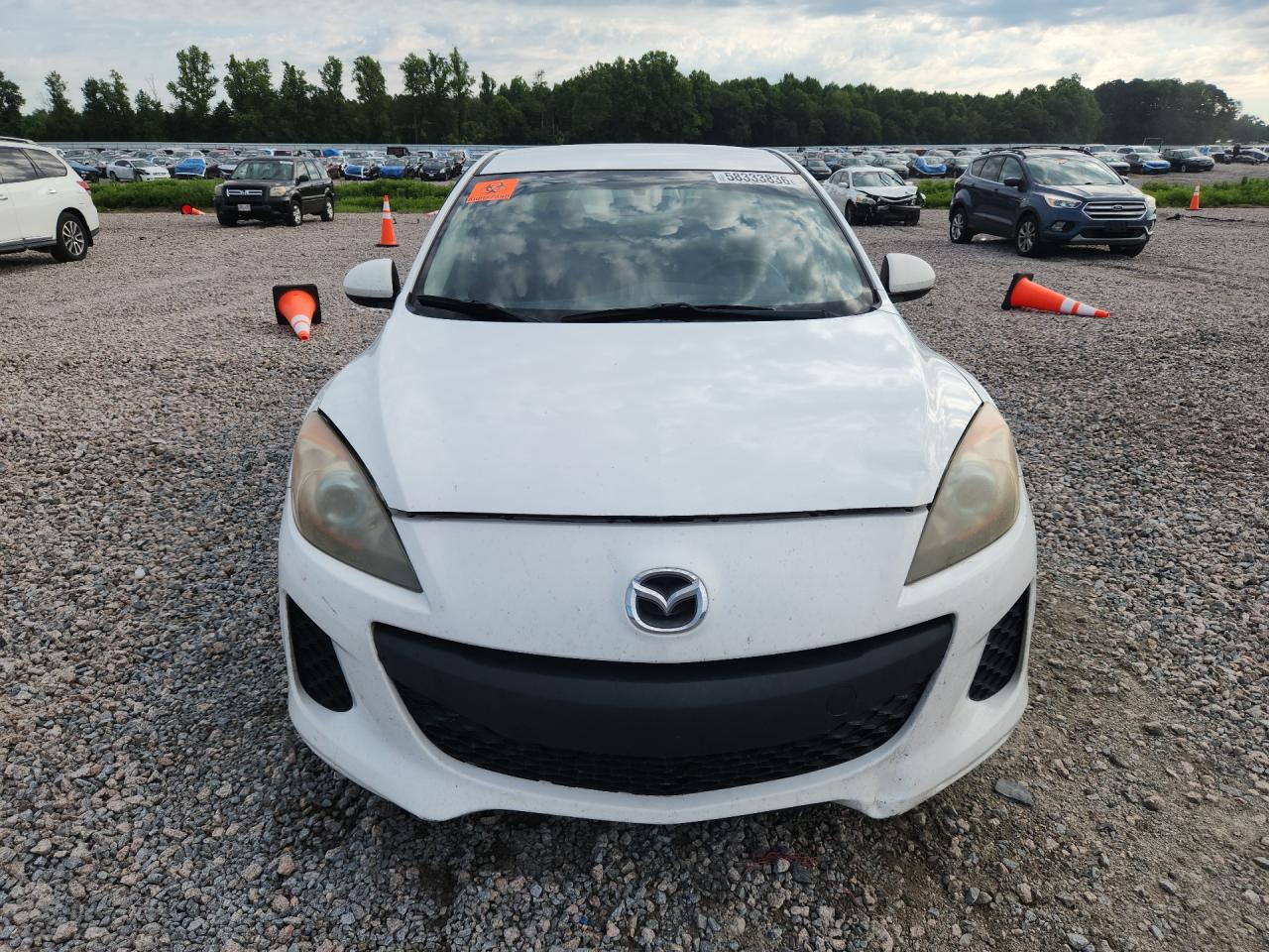 2012 Mazda Mazda3 White vin: JM1BL1V76C1684496