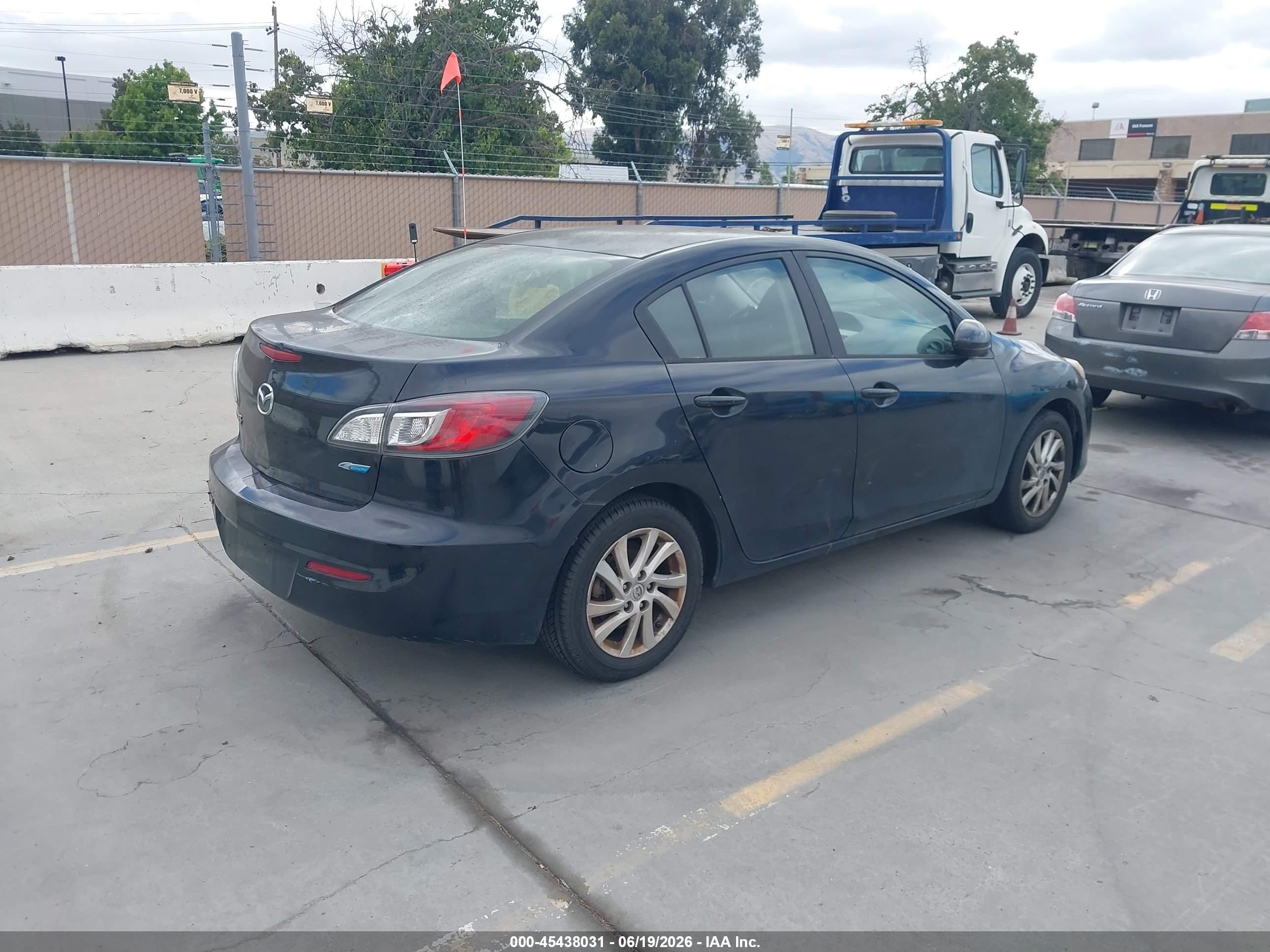 2012 Mazda Mazda3 I Touring Black vin: JM1BL1V77C1552962