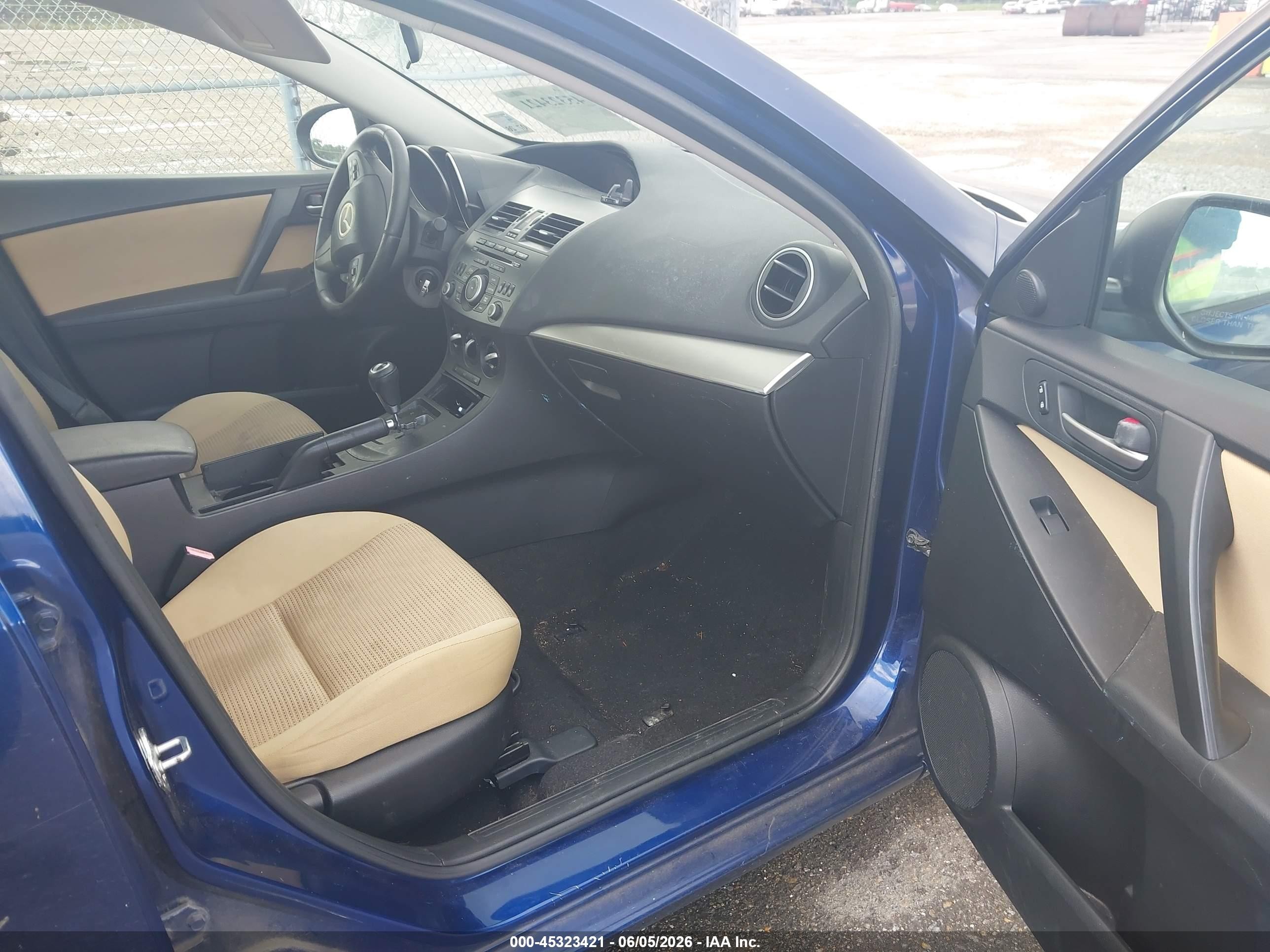 2012 Mazda Mazda3 I Touring Blue vin: JM1BL1V77C1553027