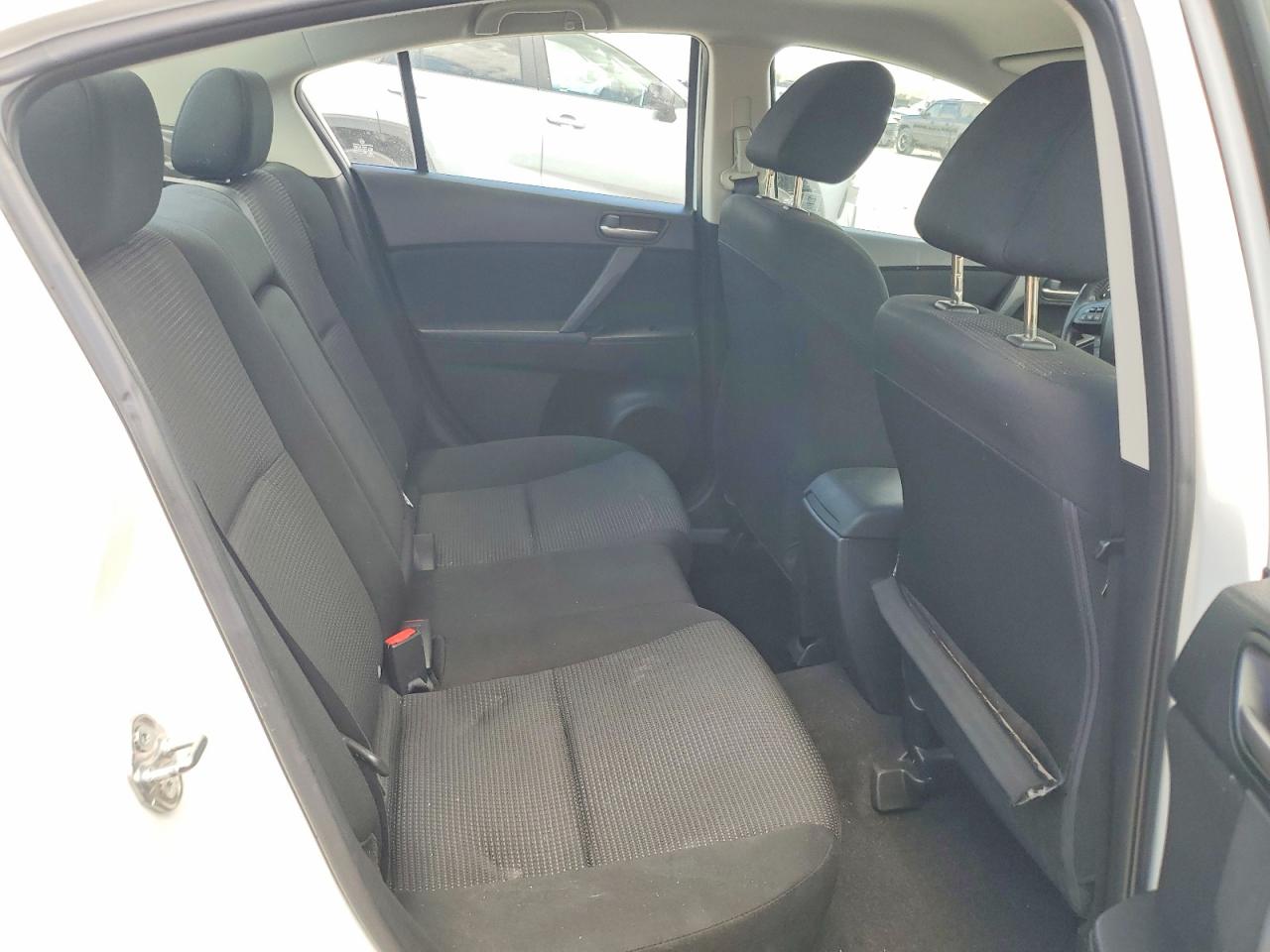 2012 Mazda 3 I Белый vin: JM1BL1V77C1578381