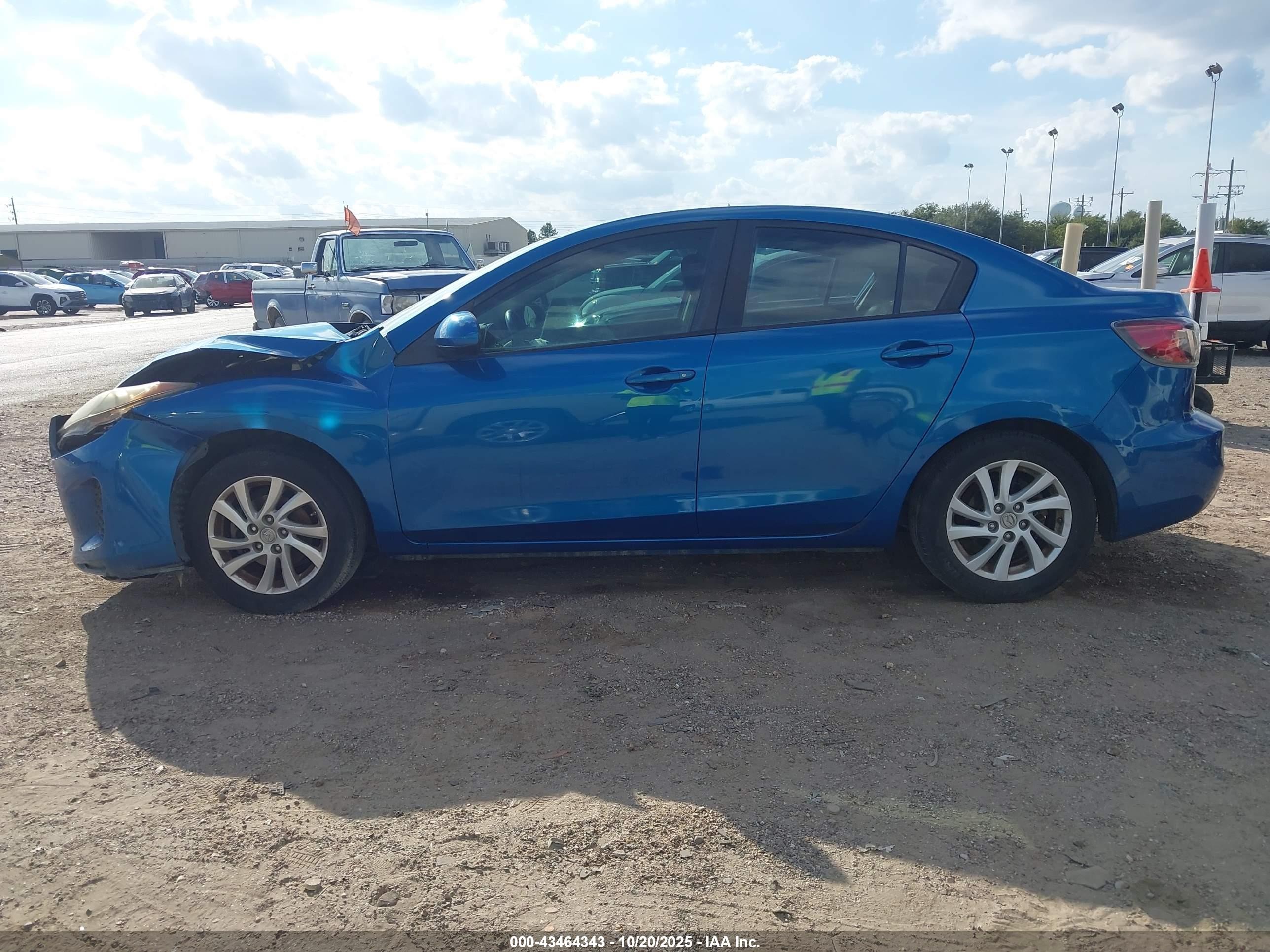 2012 Mazda Mazda3 I Touring Blue vin: JM1BL1V77C1601609