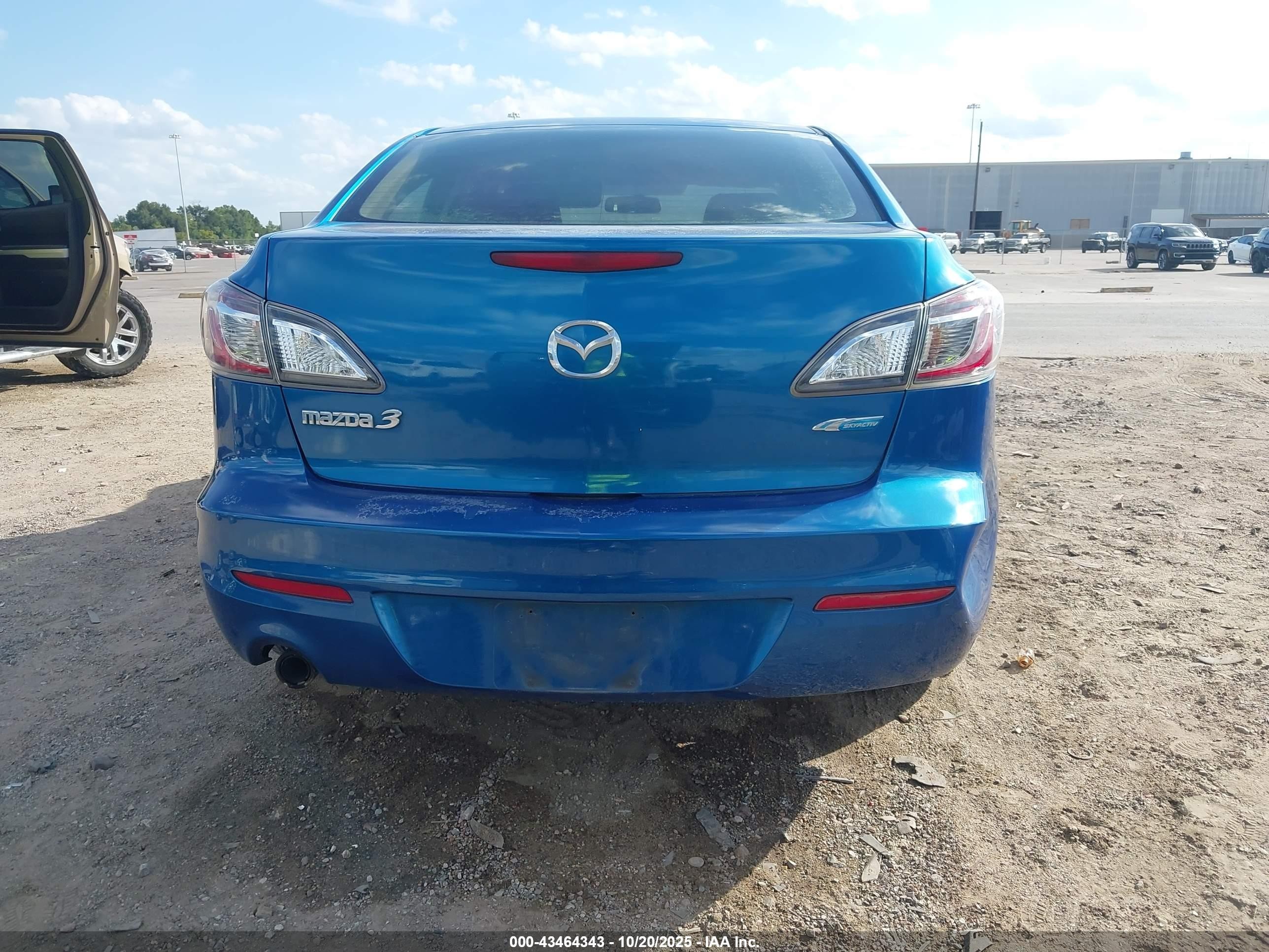 2012 Mazda Mazda3 I Touring Blue vin: JM1BL1V77C1601609