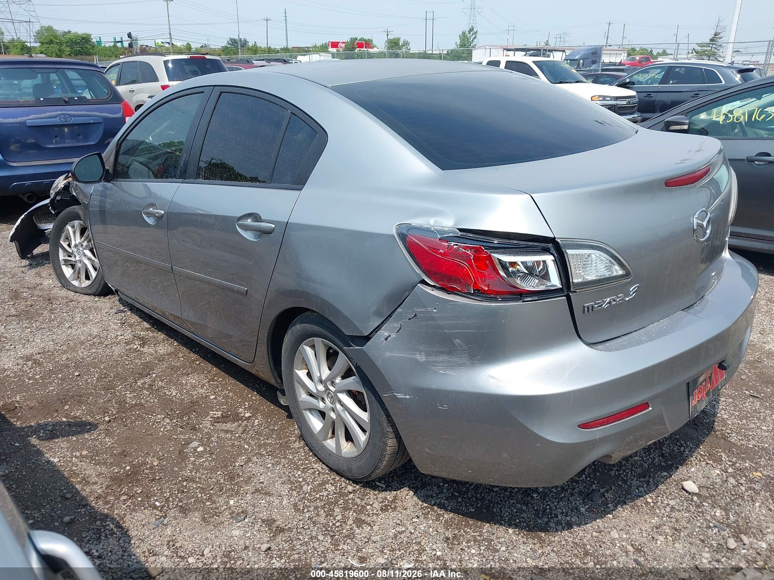 2012 Mazda Mazda3 I Touring Серебряный vin: JM1BL1V77C1631340