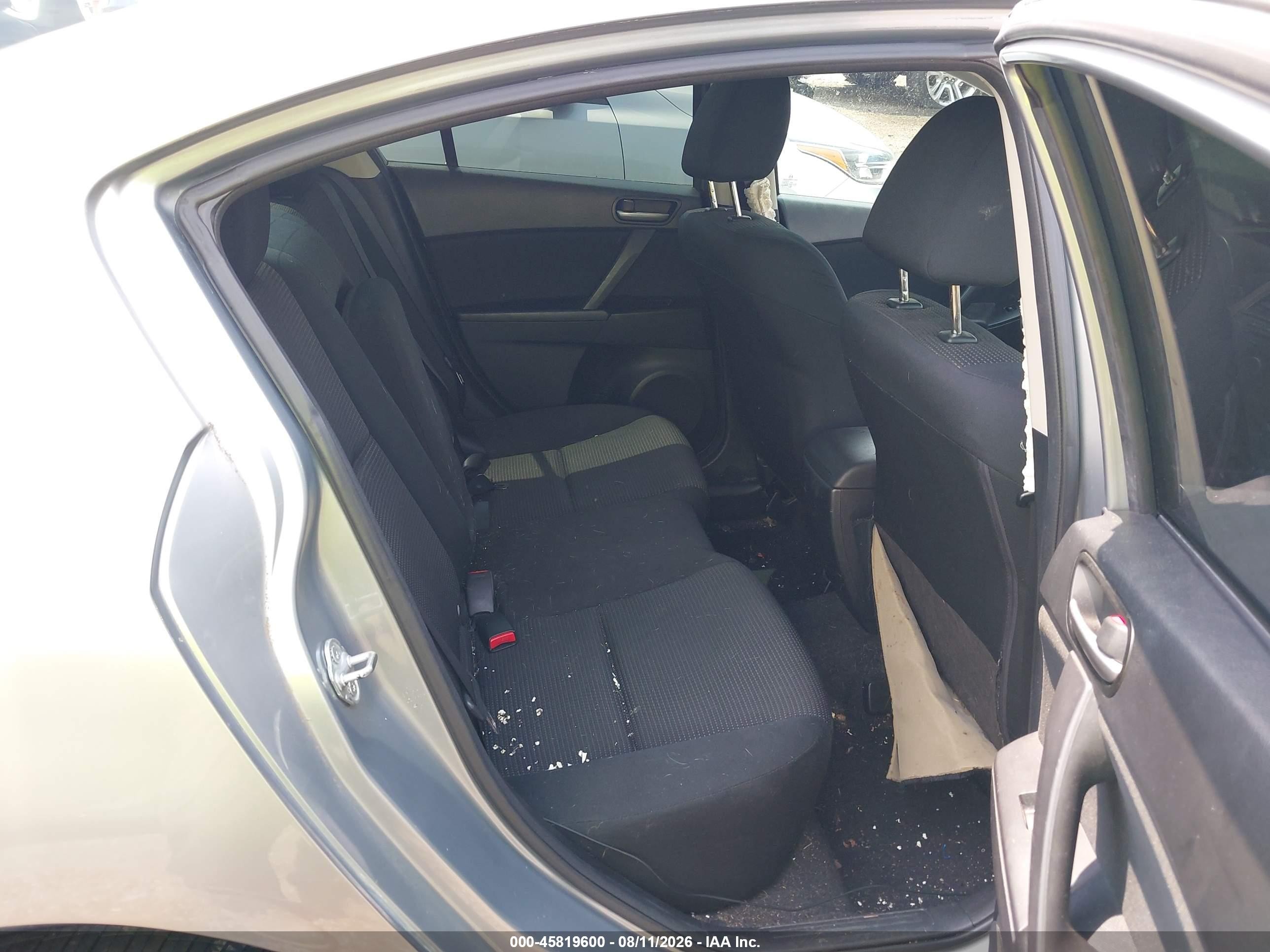 2012 Mazda Mazda3 I Touring Серебряный vin: JM1BL1V77C1631340