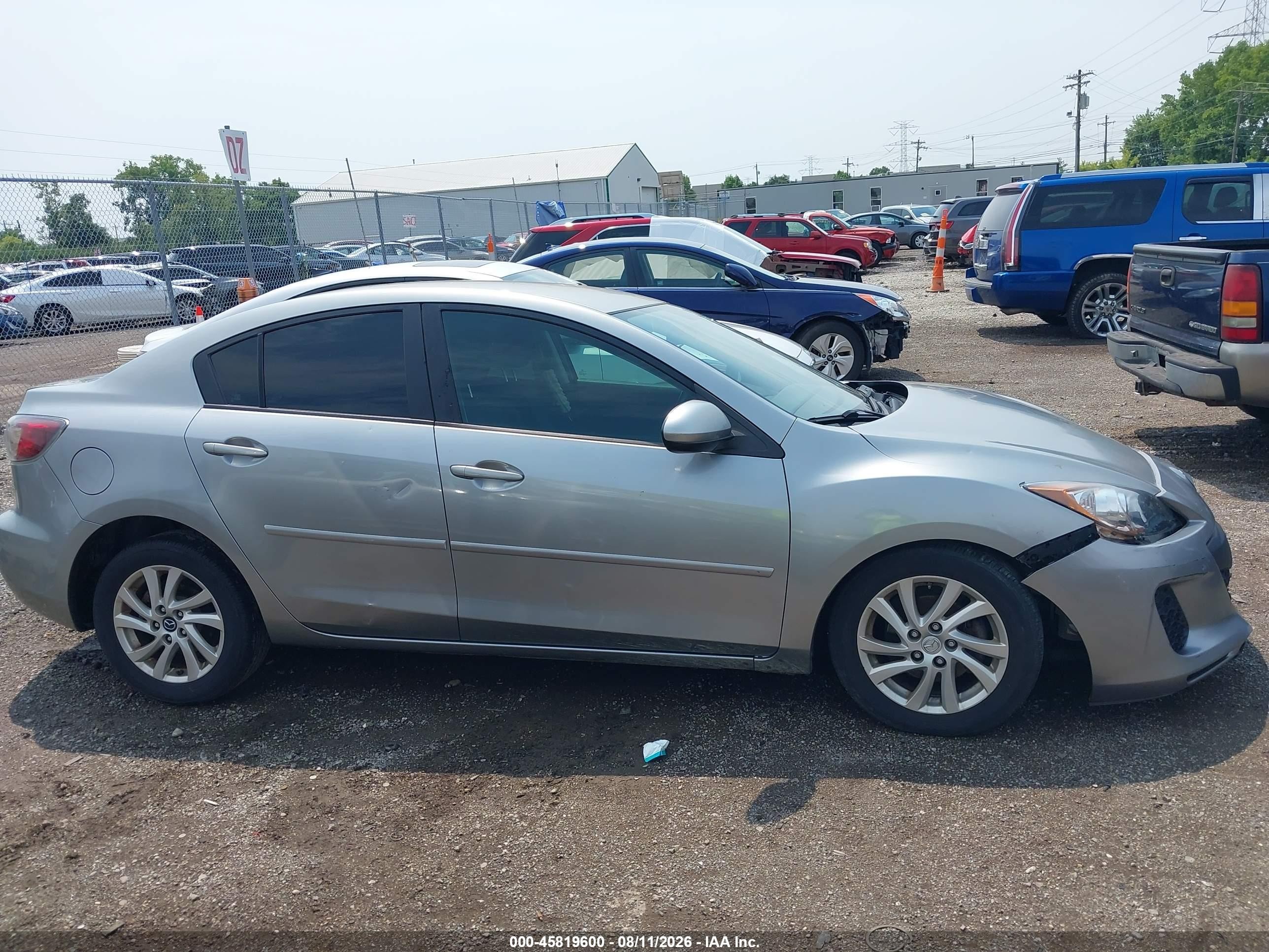2012 Mazda Mazda3 I Touring Серебряный vin: JM1BL1V77C1631340