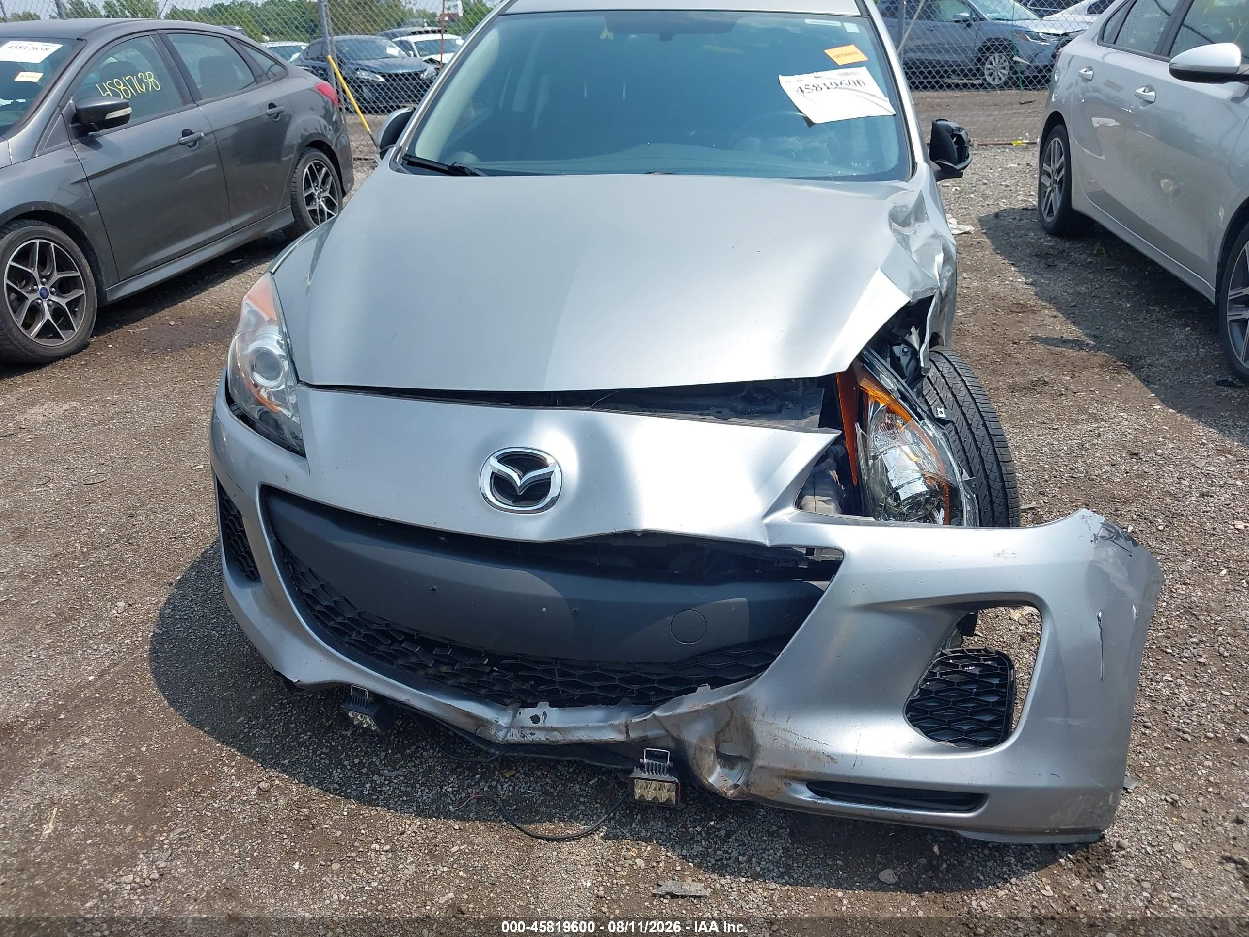 2012 Mazda Mazda3 I Touring Серебряный vin: JM1BL1V77C1631340